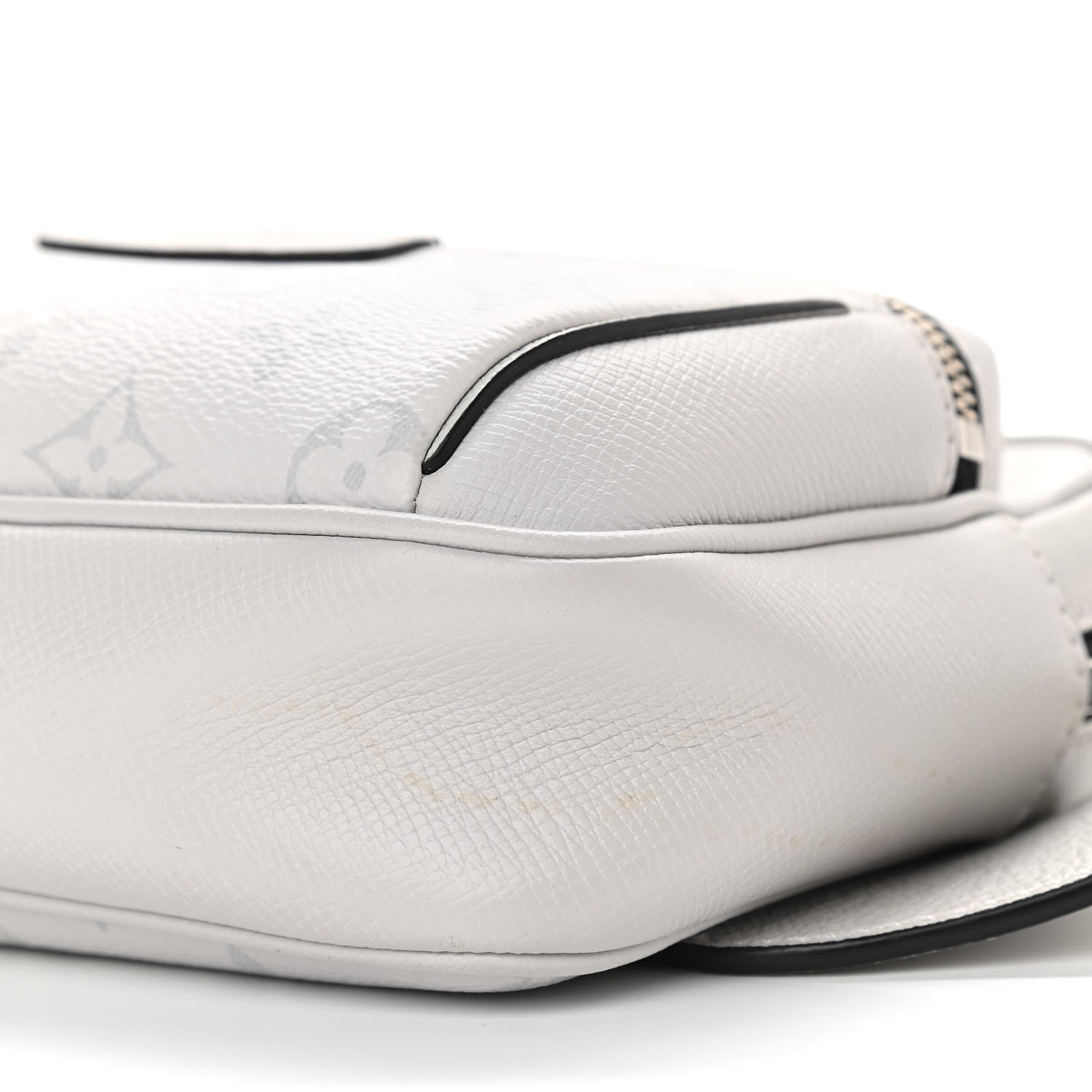 Louis Vuitton Taiga Monogram Outdoor Bumbag White 10 of 12