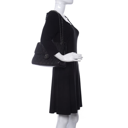 Chanel Crumpled Grained Calfskin Jumbo CC Crave Flap Black 2 of 14