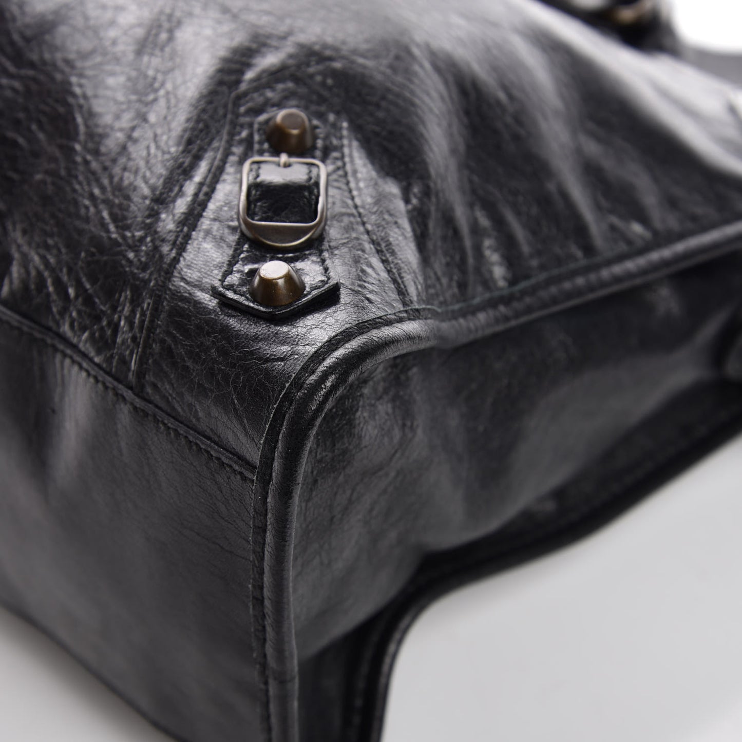 Agneau Classic Hardware City Black