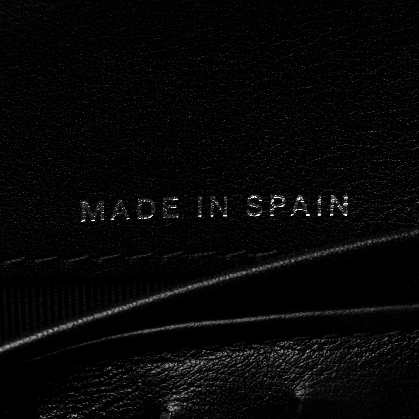 Striated Patent Calfskin Quilted Yen Wallet Black