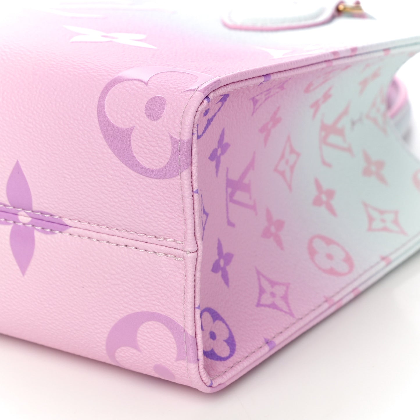 Monogram Giant Spring In The City Onthego PM Sunrise Pastel