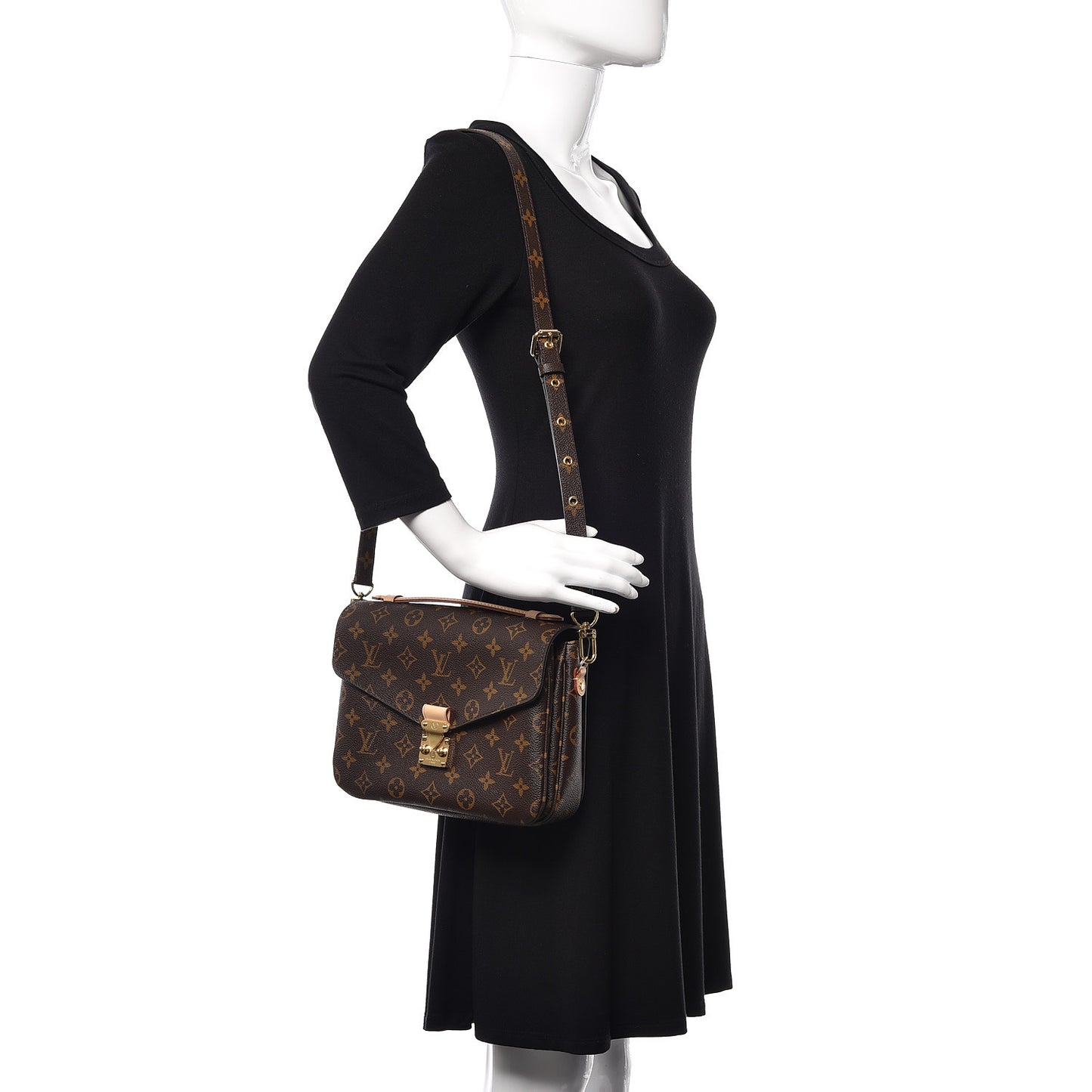 Monogram Pochette Metis
