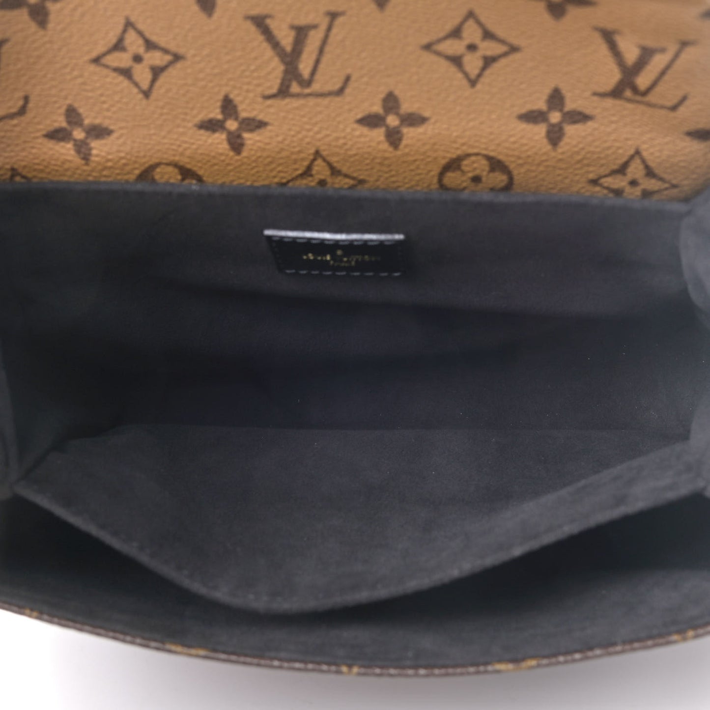 Reverse Monogram Pochette Metis