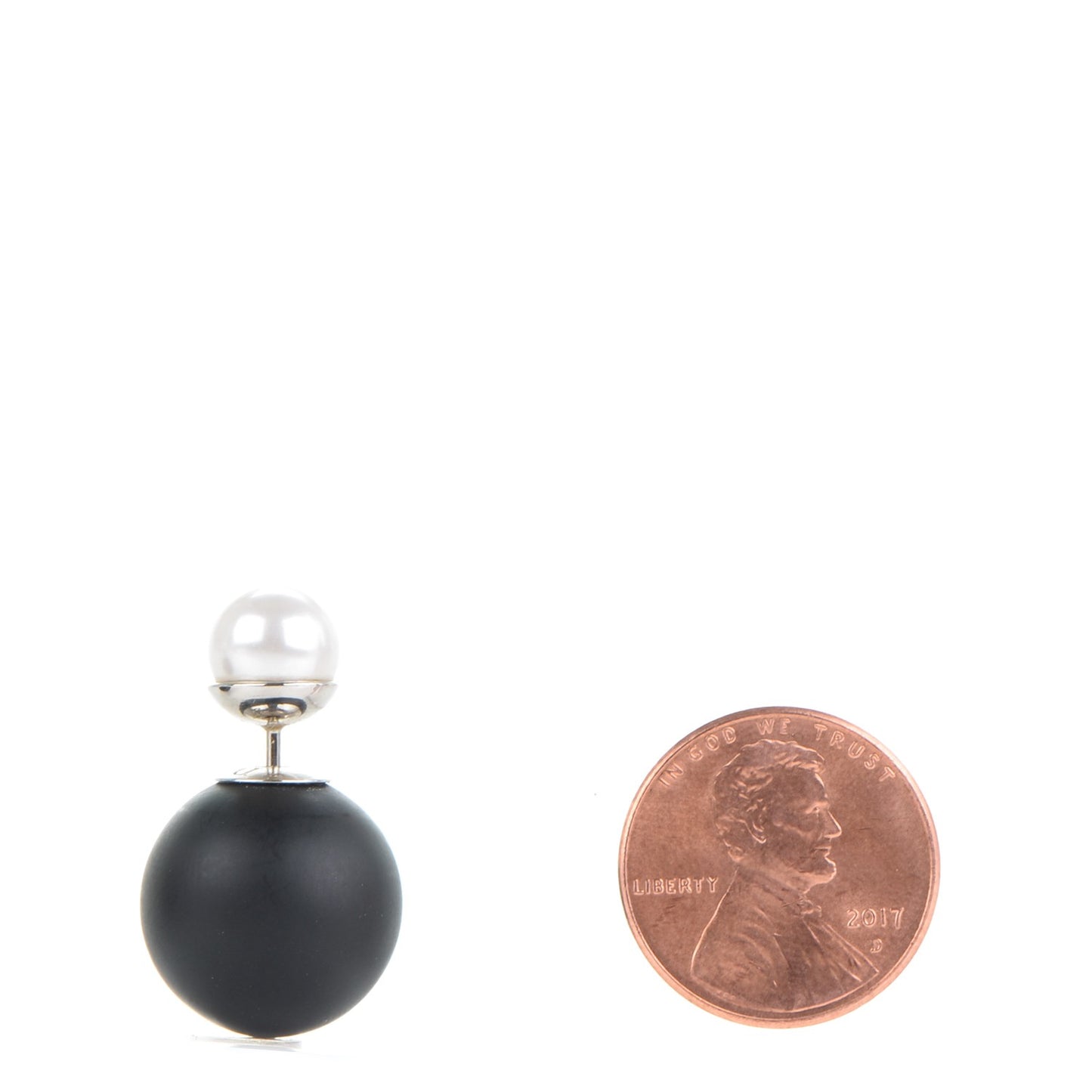 Mise En Dior Tribal Earrings Matte Black Pearl
