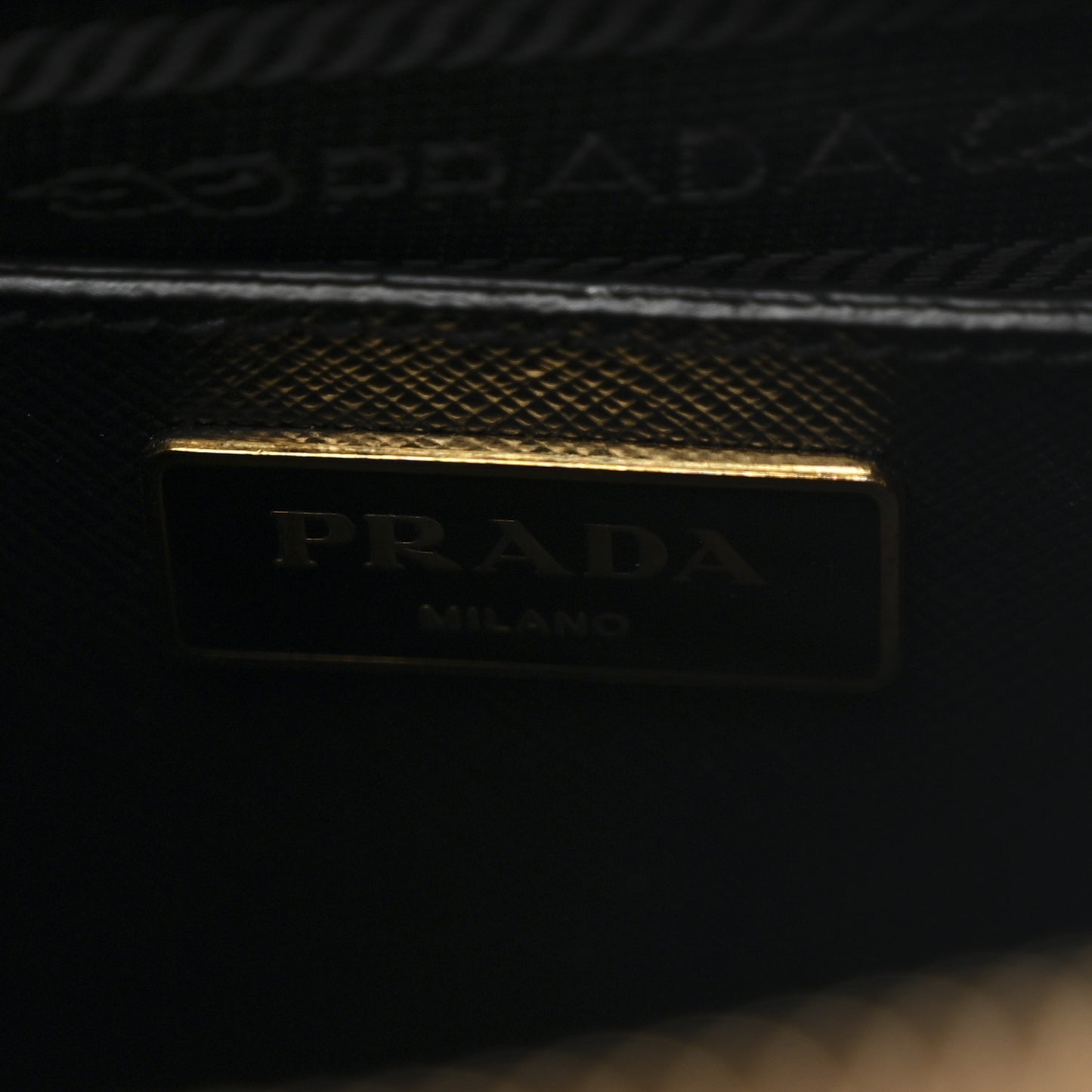 Saffiano Lux Medium Promenade Tote Black