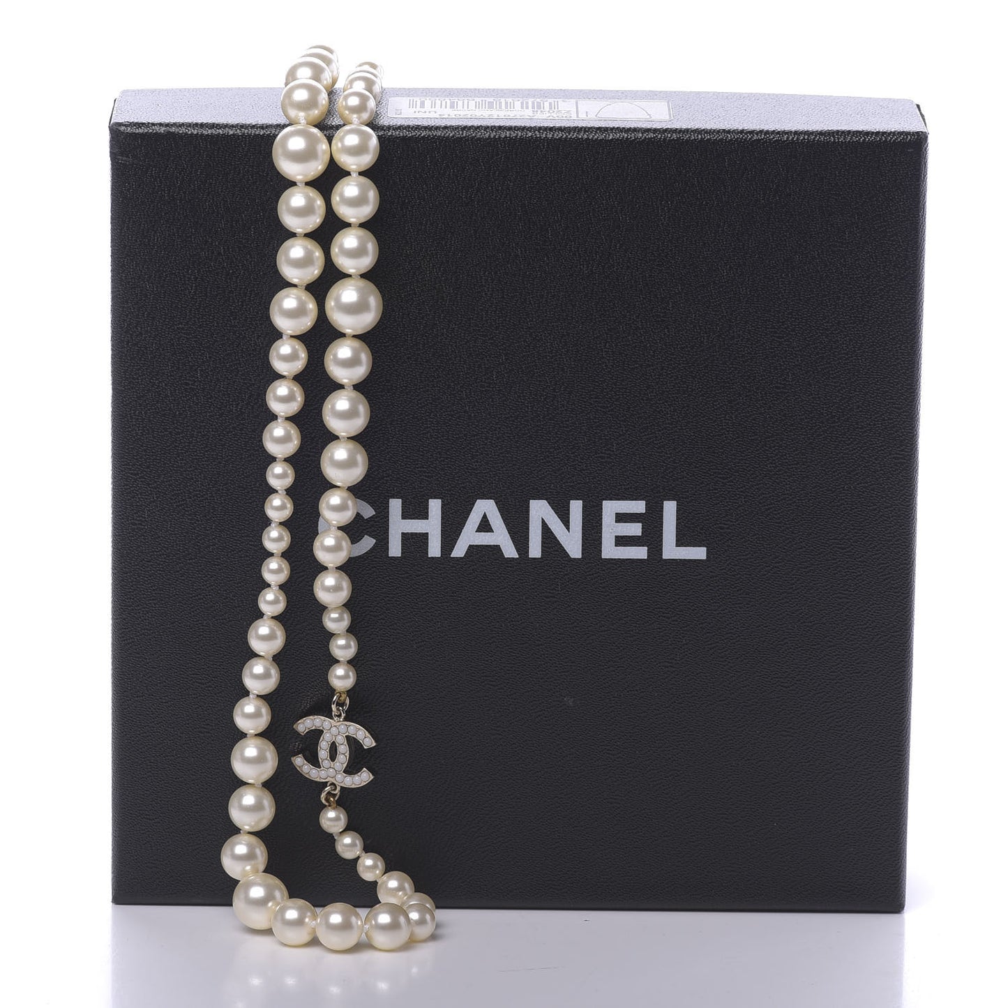 Graduated Pearl CC Long Necklace Silver