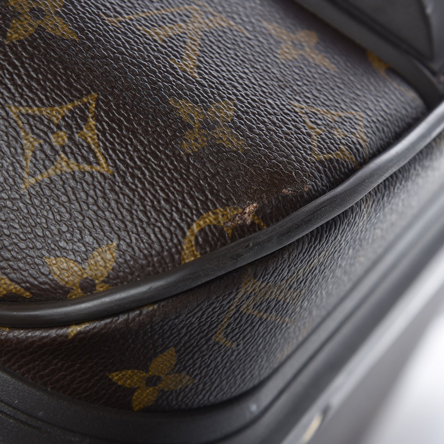 Louis Vuitton Monogram Pegase 55 21 of 23