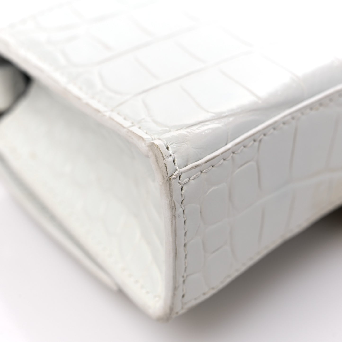 Shiny Calfskin Crocodile Embossed Hourglass Chain Bag White
