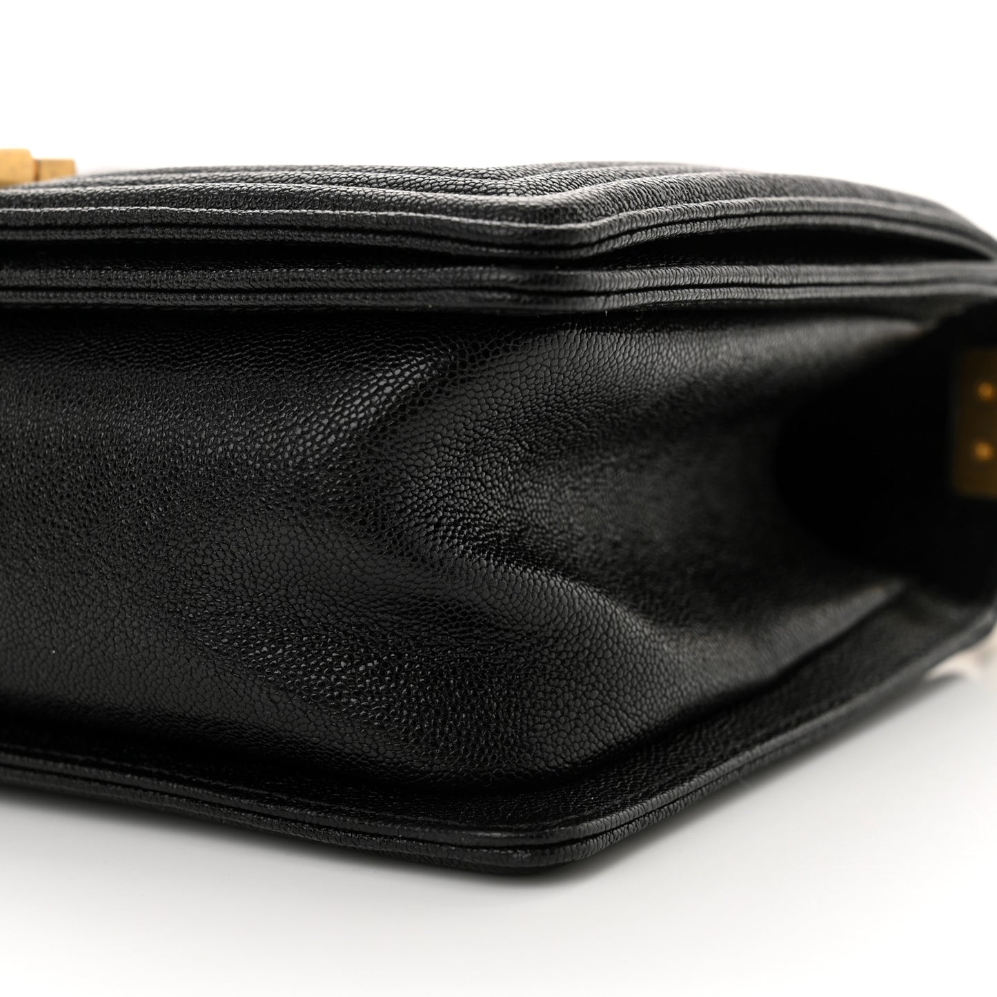 Caviar Chevron Quilted Medium Boy Flap Black