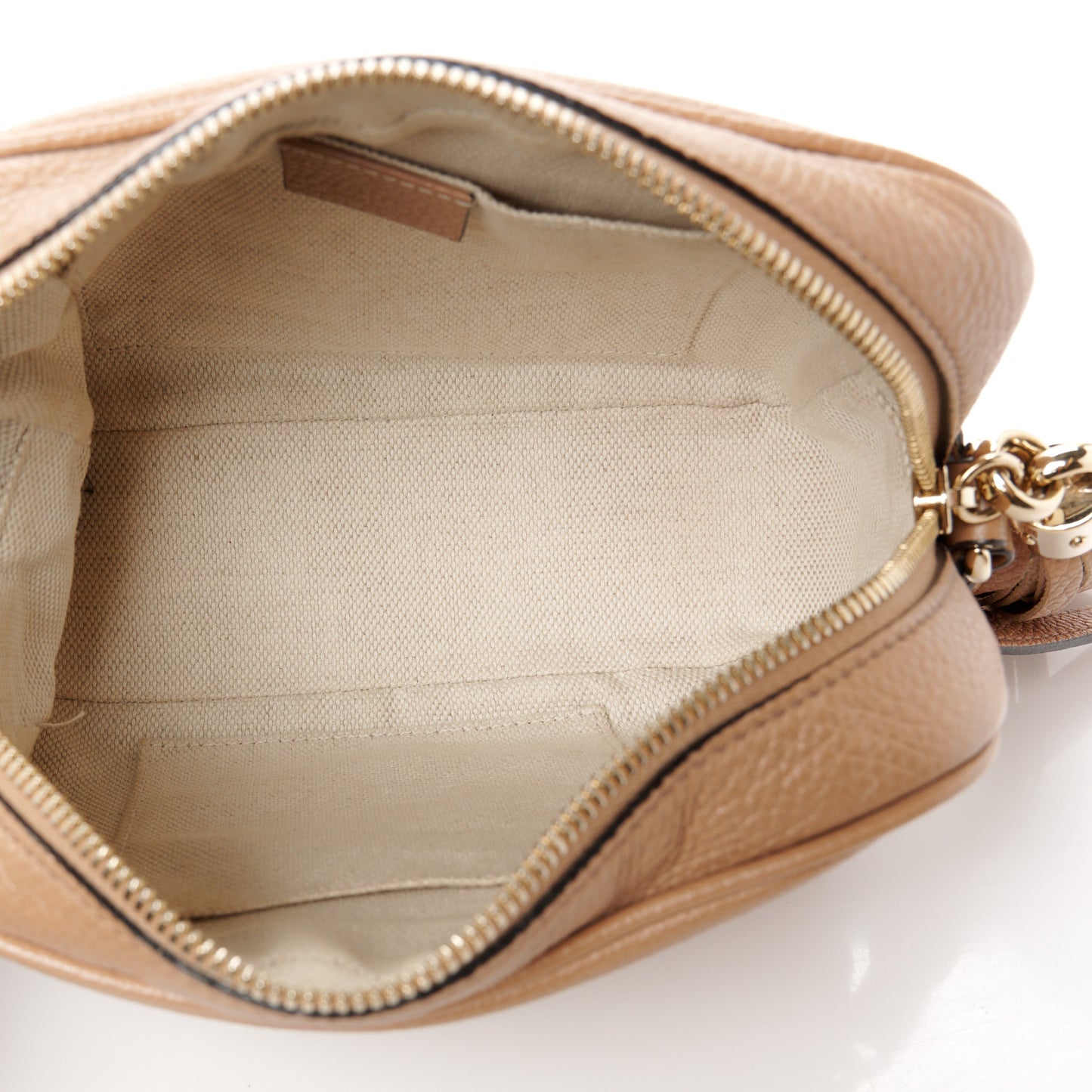 Pebbled Calfskin Small Soho Disco Bag Camelia