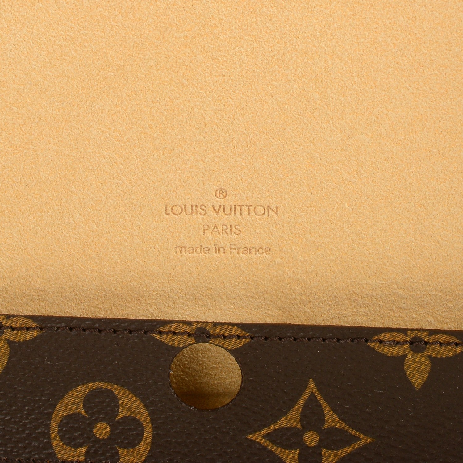 Louis Vuitton Monogram Ipad Case 5 of 6