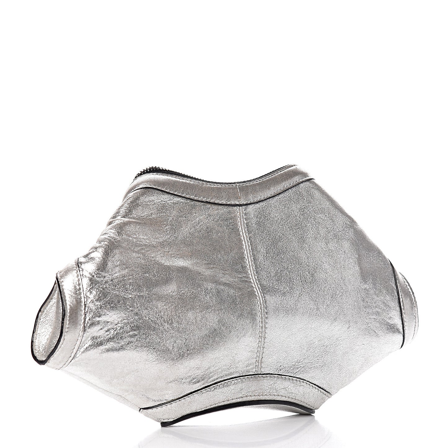 Metallic Lambskin De Manta Clutch Silver