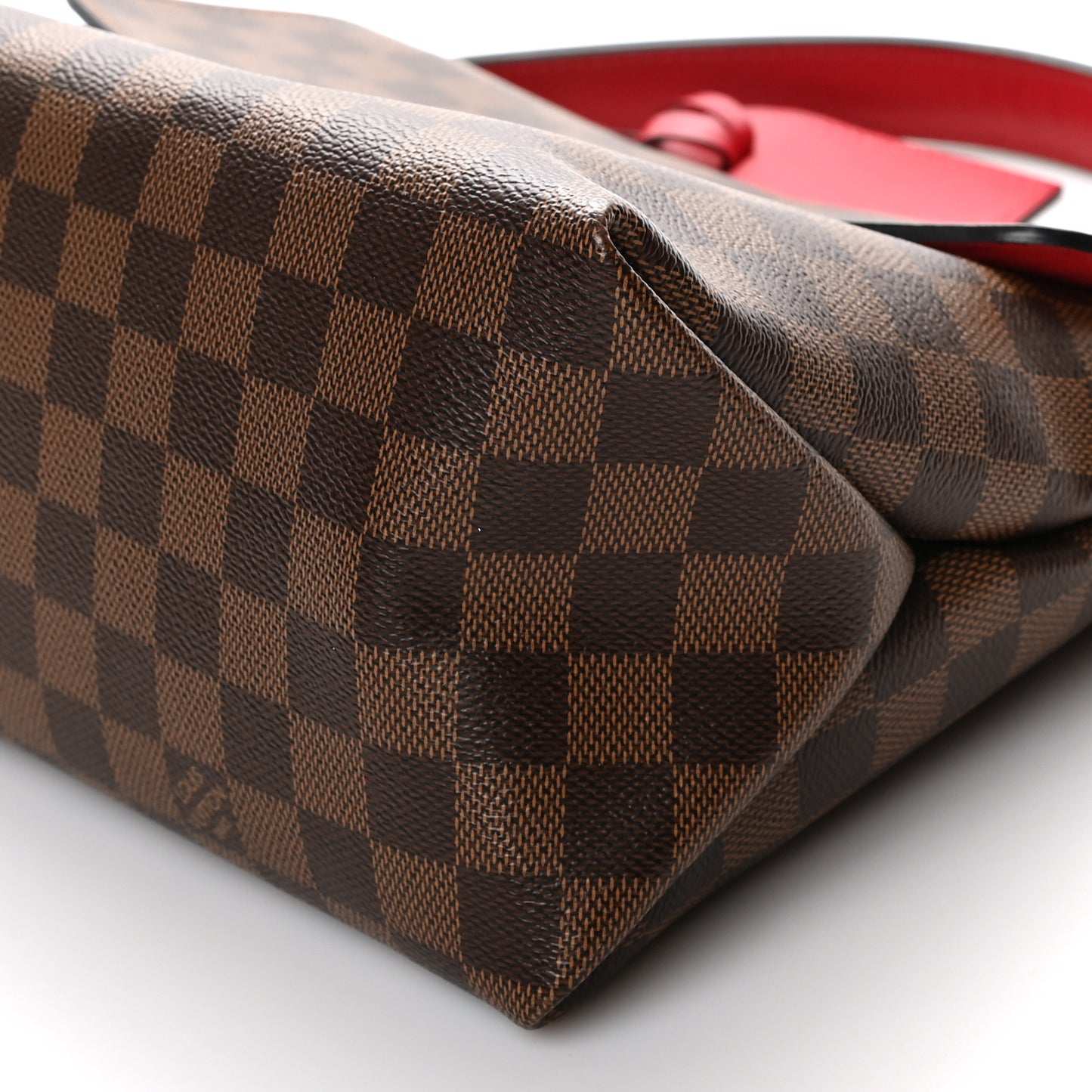 Damier Ebene Beaubourg MM Scarlet