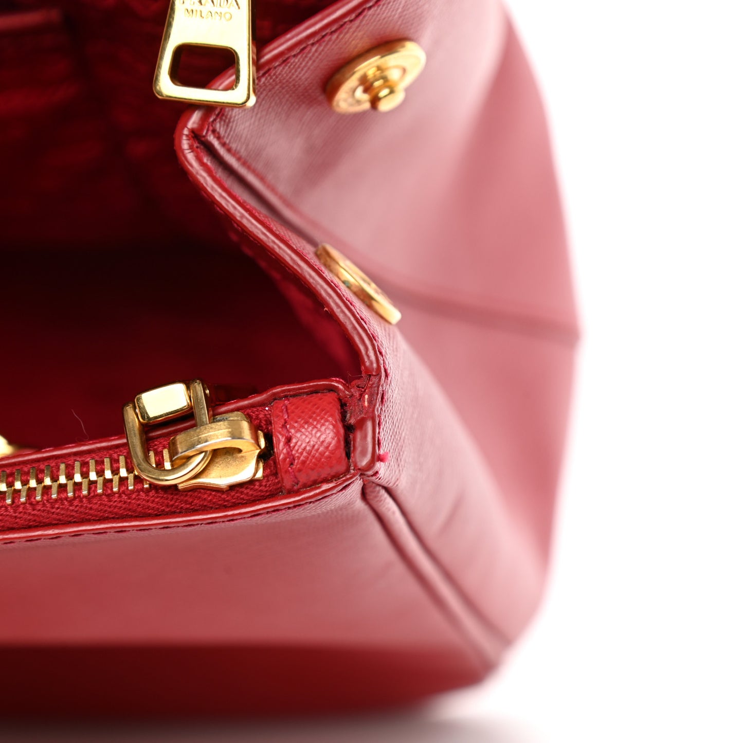 Saffiano Medium Galleria Double Zip Tote Fuoco
