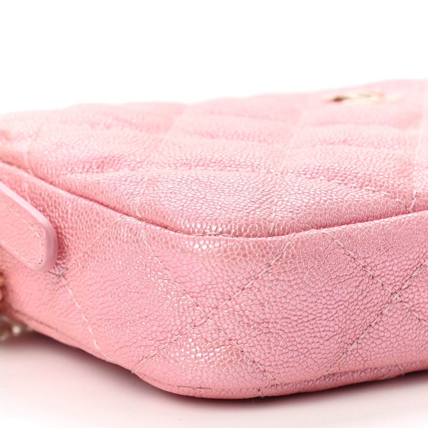 Iridescent Caviar Quilted Small Clutch With Chain Pink