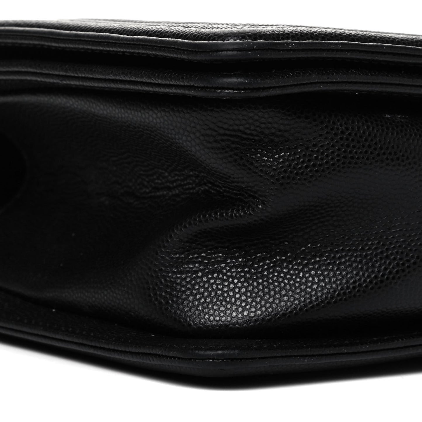 Caviar Quilted Medium Boy Flap Black