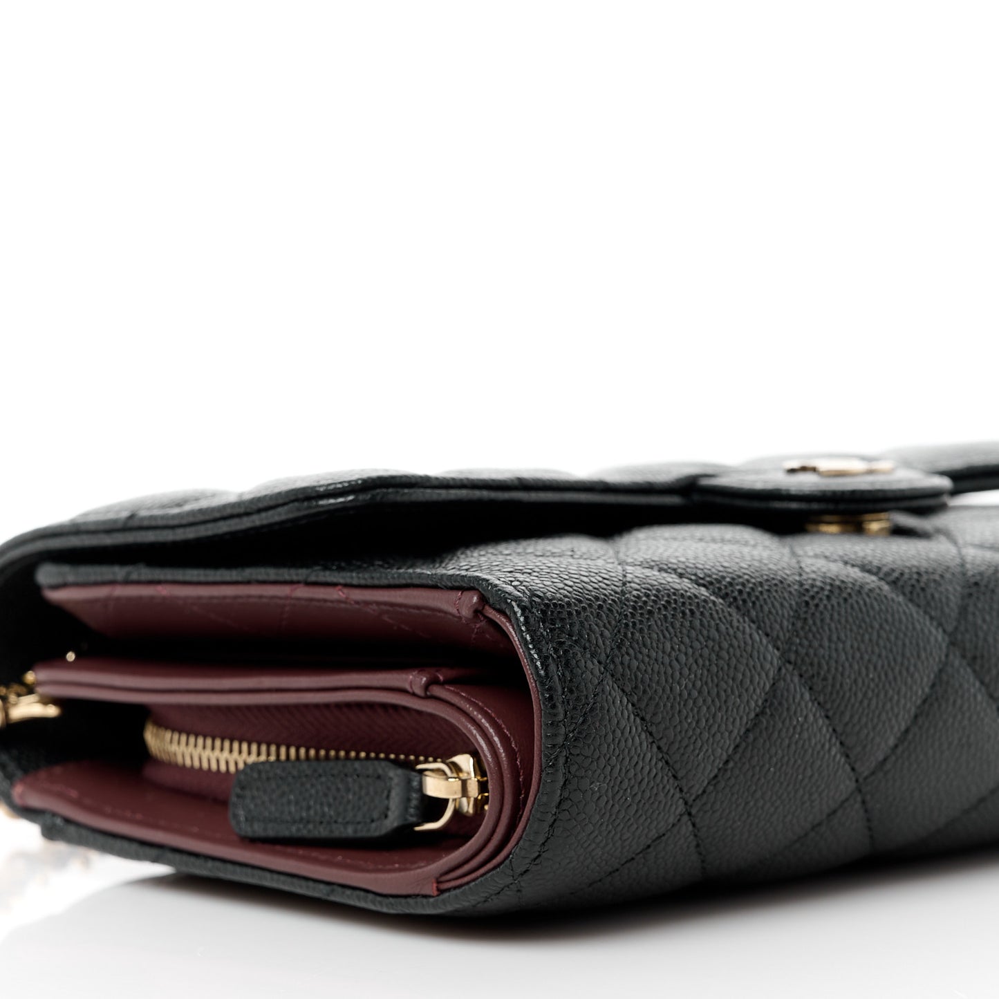 Caviar Quilted Compact Wallet On Chain WOC Black