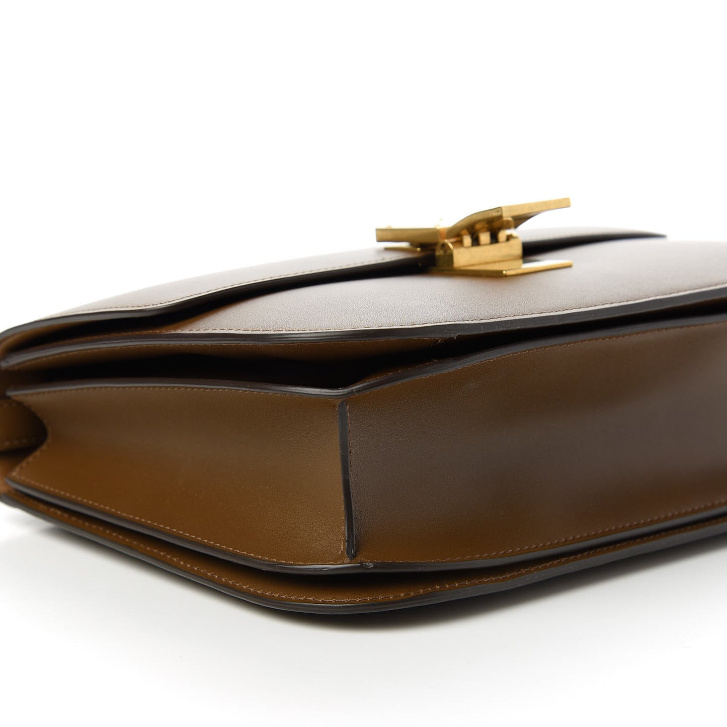 Box Calfskin Medium Classic Box Flap Bag Camel