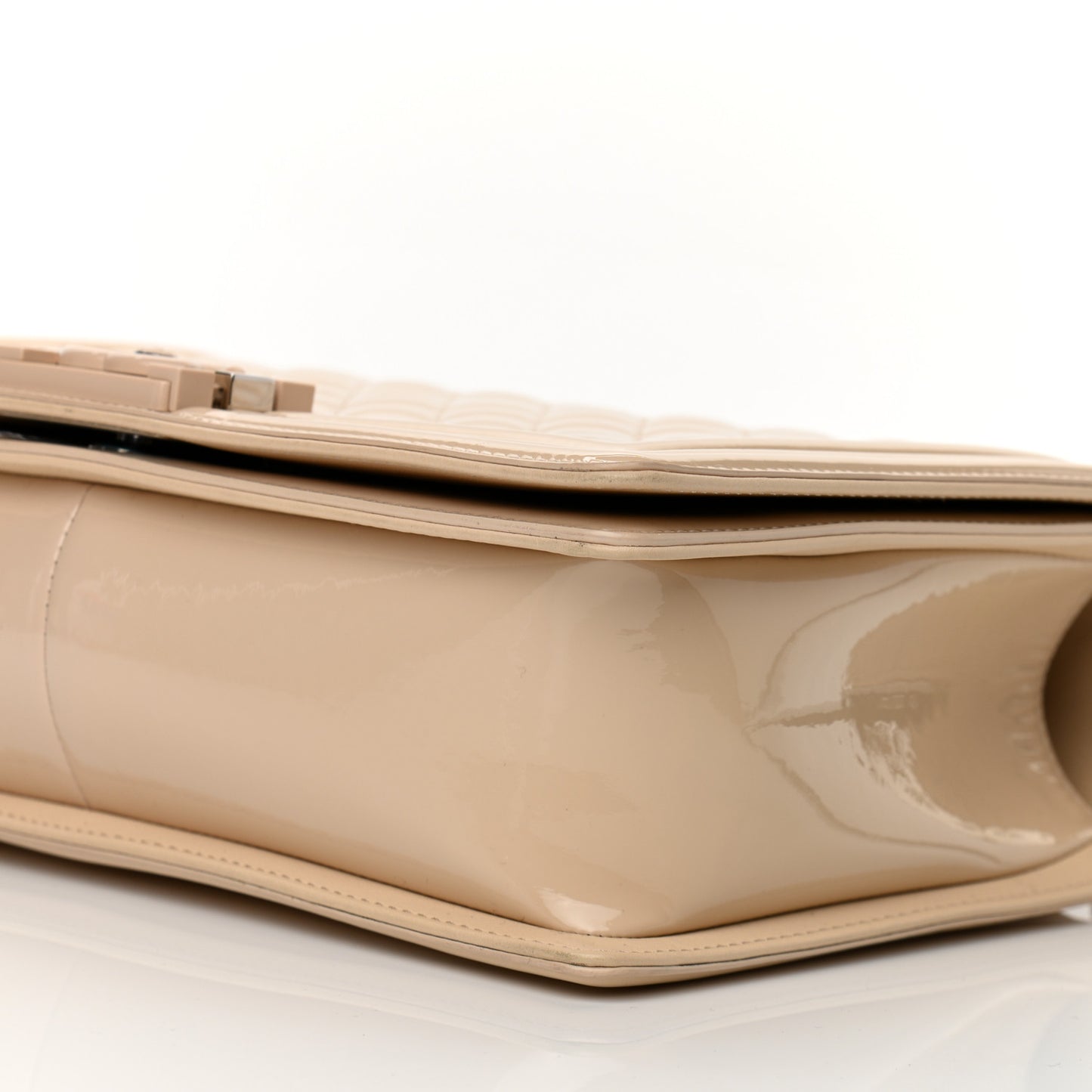 Patent Calfskin New Medium Boy Flap Plexiglass Beige
