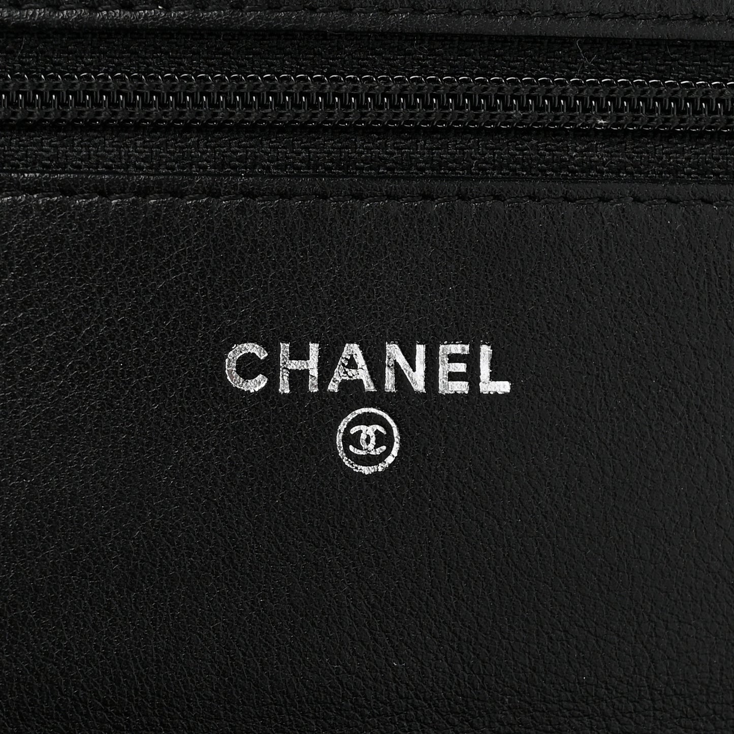 Glazed Calfskin Boy Wallet On Chain WOC Black