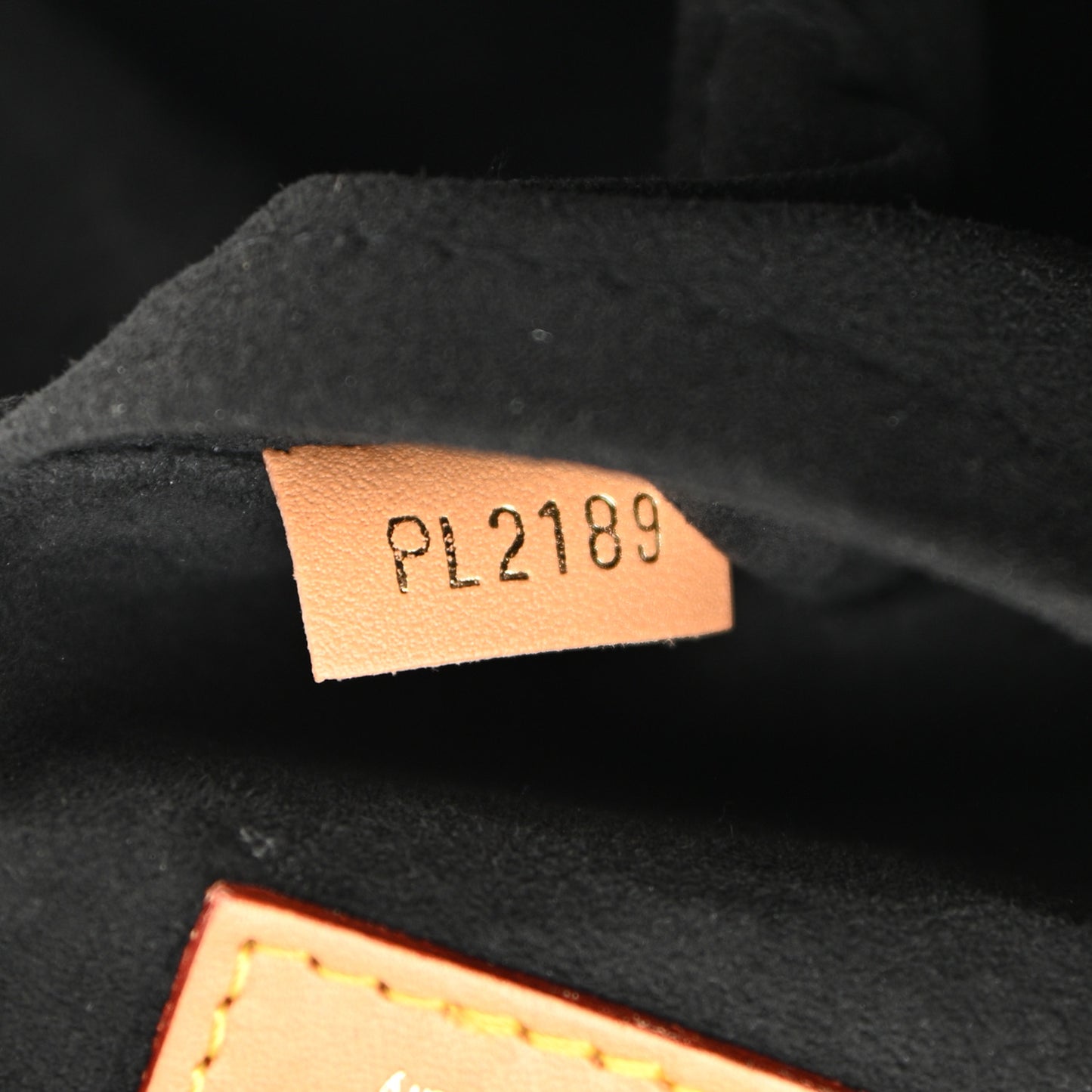Reverse Monogram Giant Boite Chapeau Souple