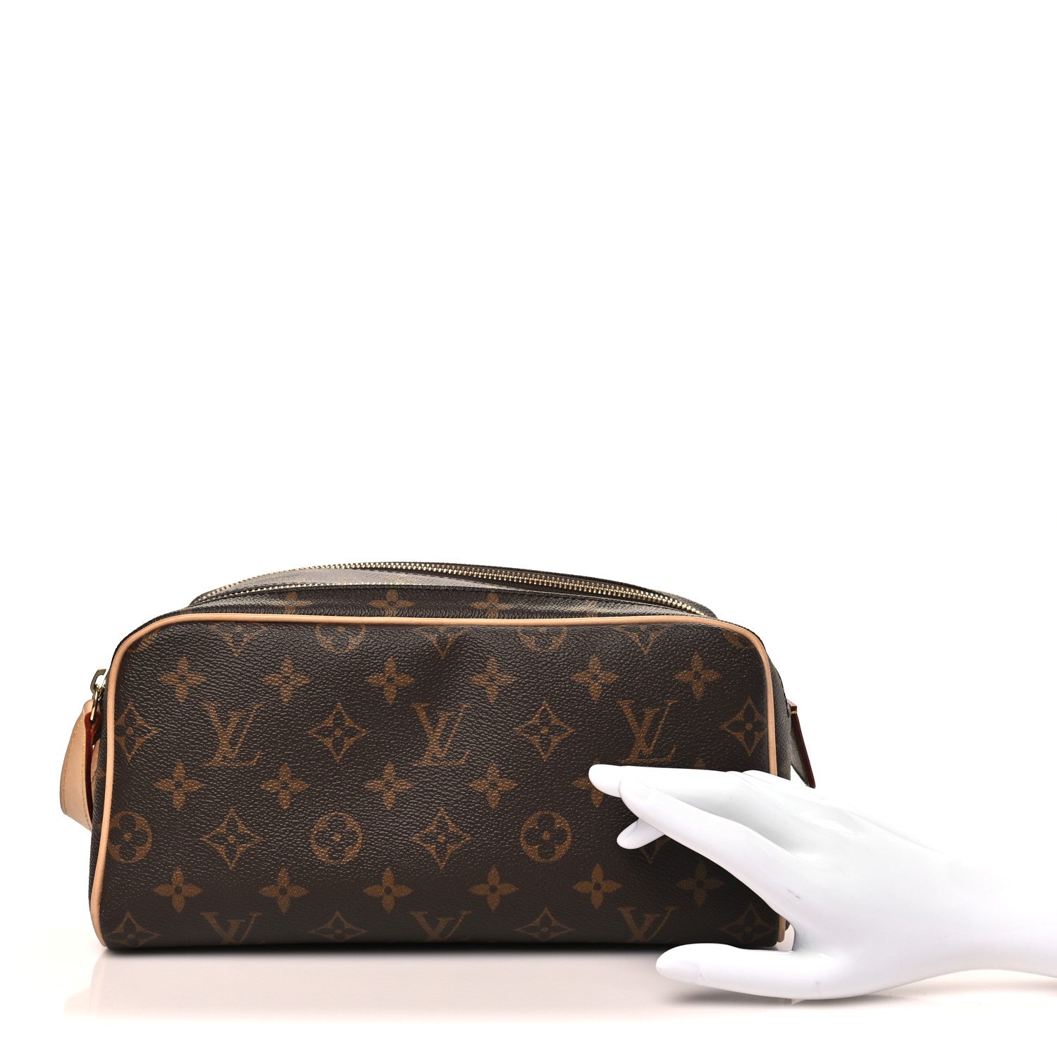 Louis Vuitton Monogram Dopp Kit Toilet Pouch 2 of 8