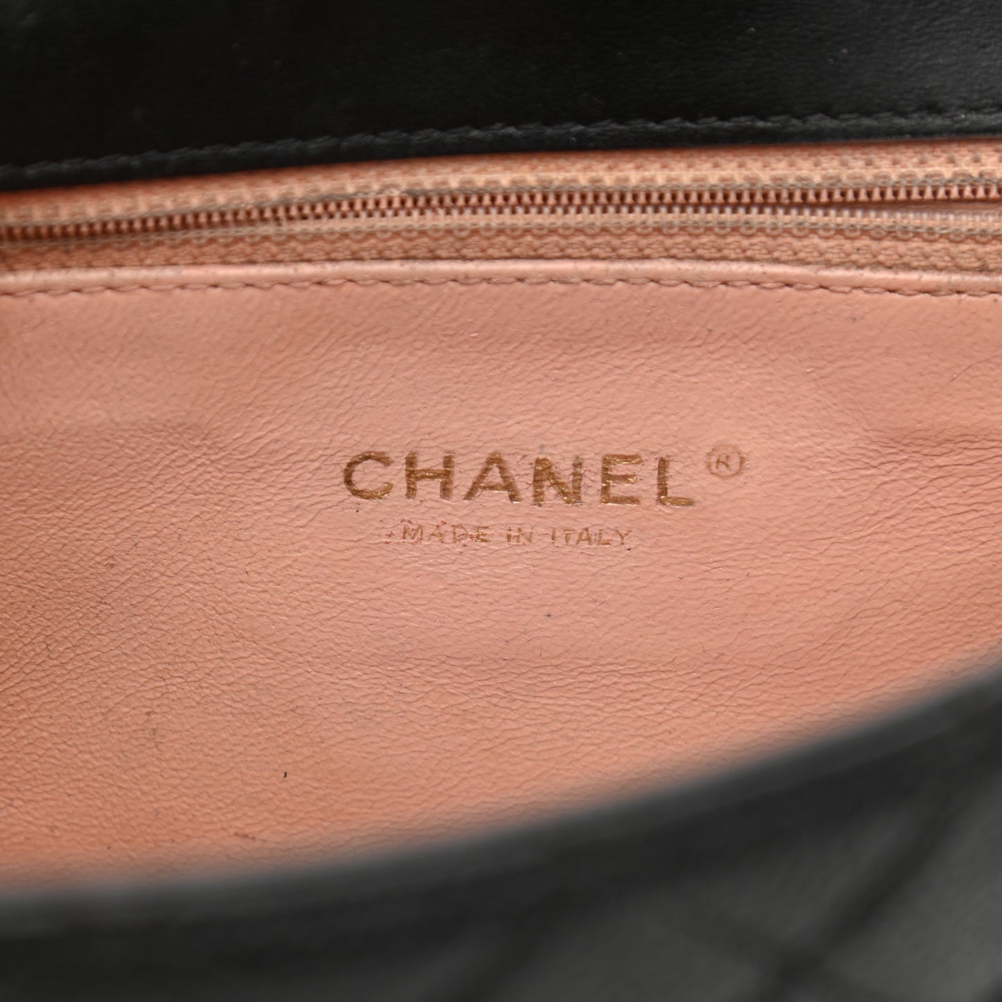 Caviar Quilted Medium CC Filigree Flap Black