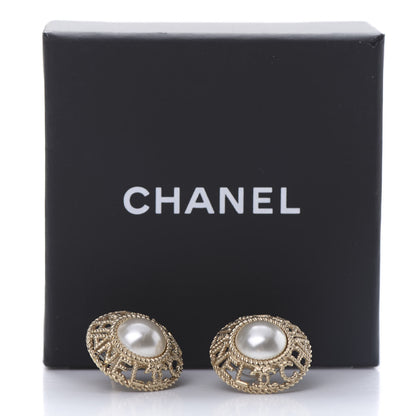 Chanel Pearl CC Round Rope Logo Earrings Gold 5 of 5