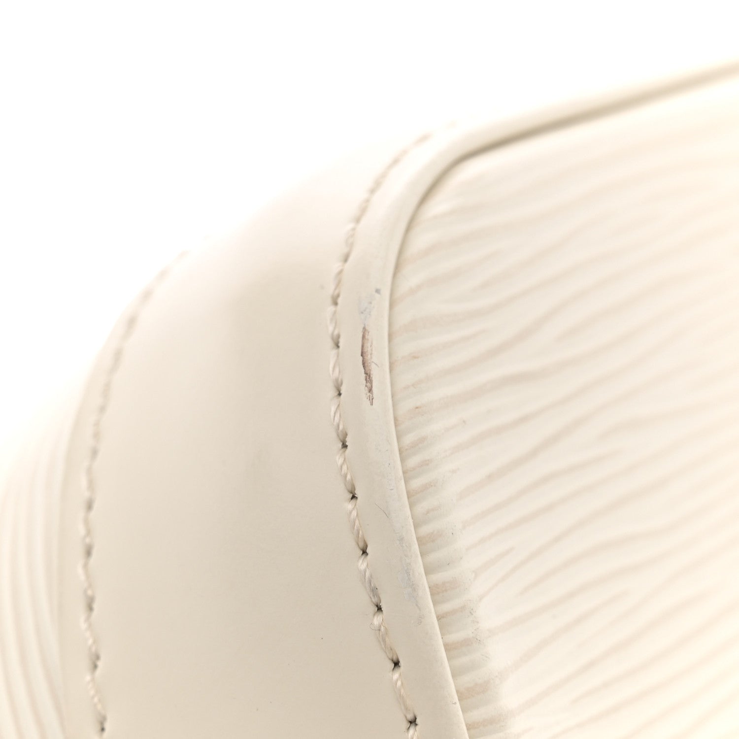 Louis Vuitton Epi Alma PM Ivory 14 of 15