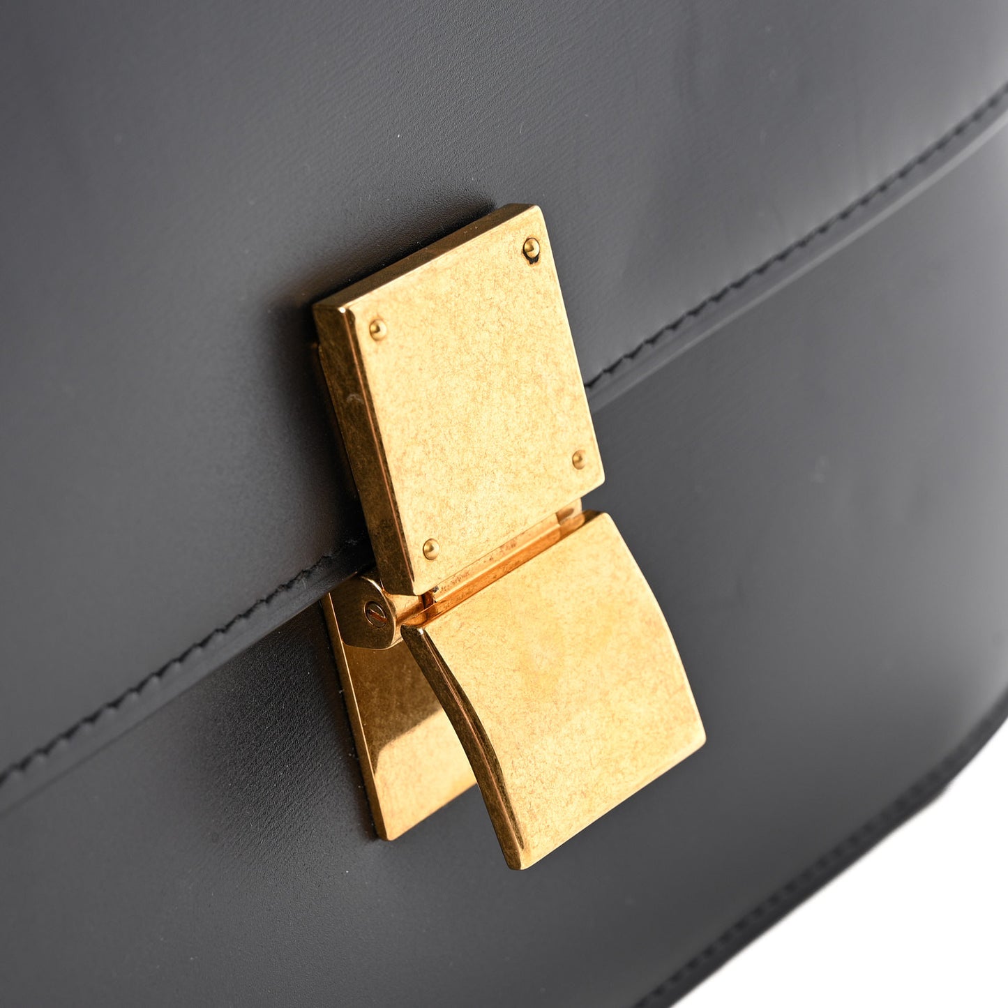 Box Calfskin Medium Classic Box Flap Bag Navy