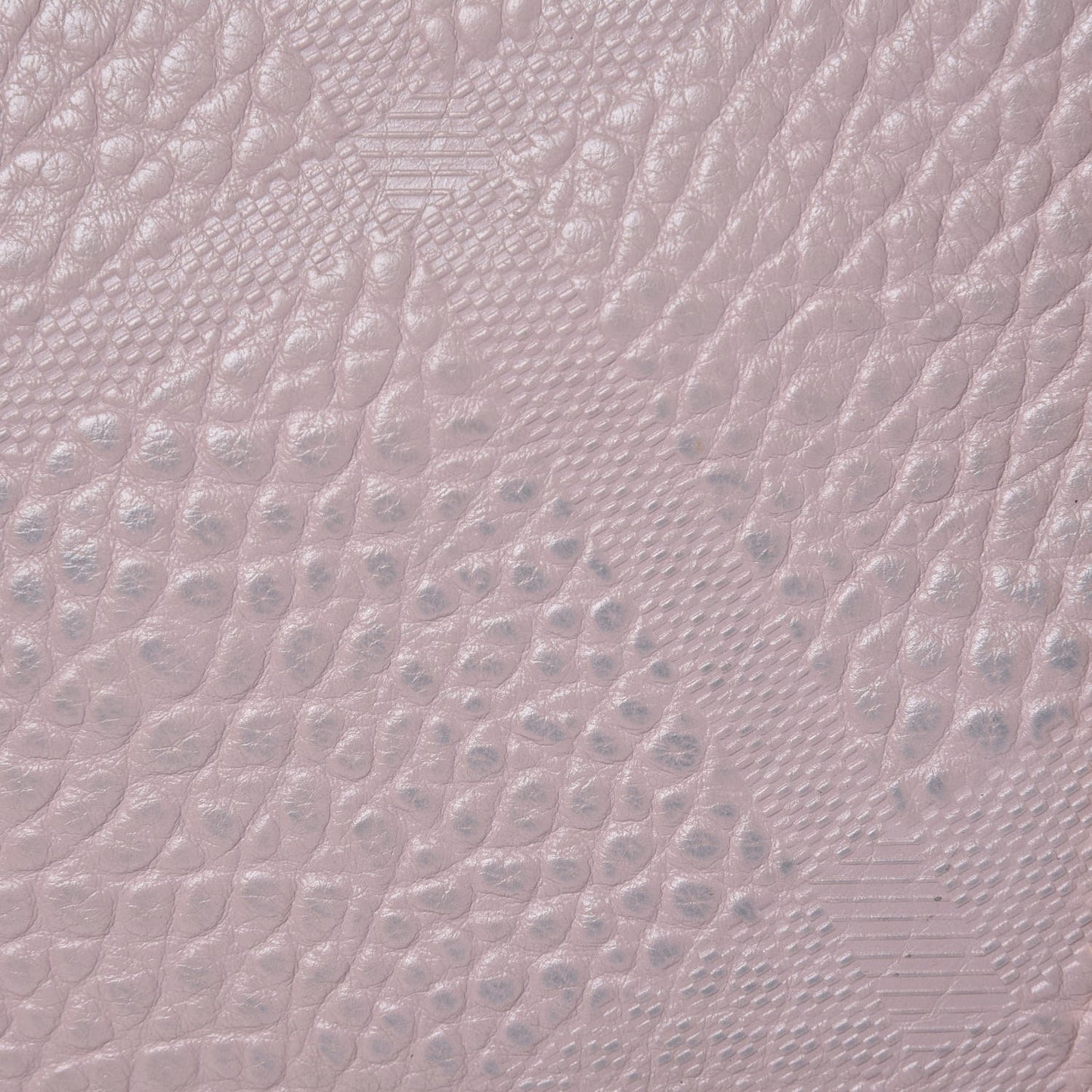 Signature Grain Calfskin Check Embossed Small Chichester Crossbody Clutch Bag Pink