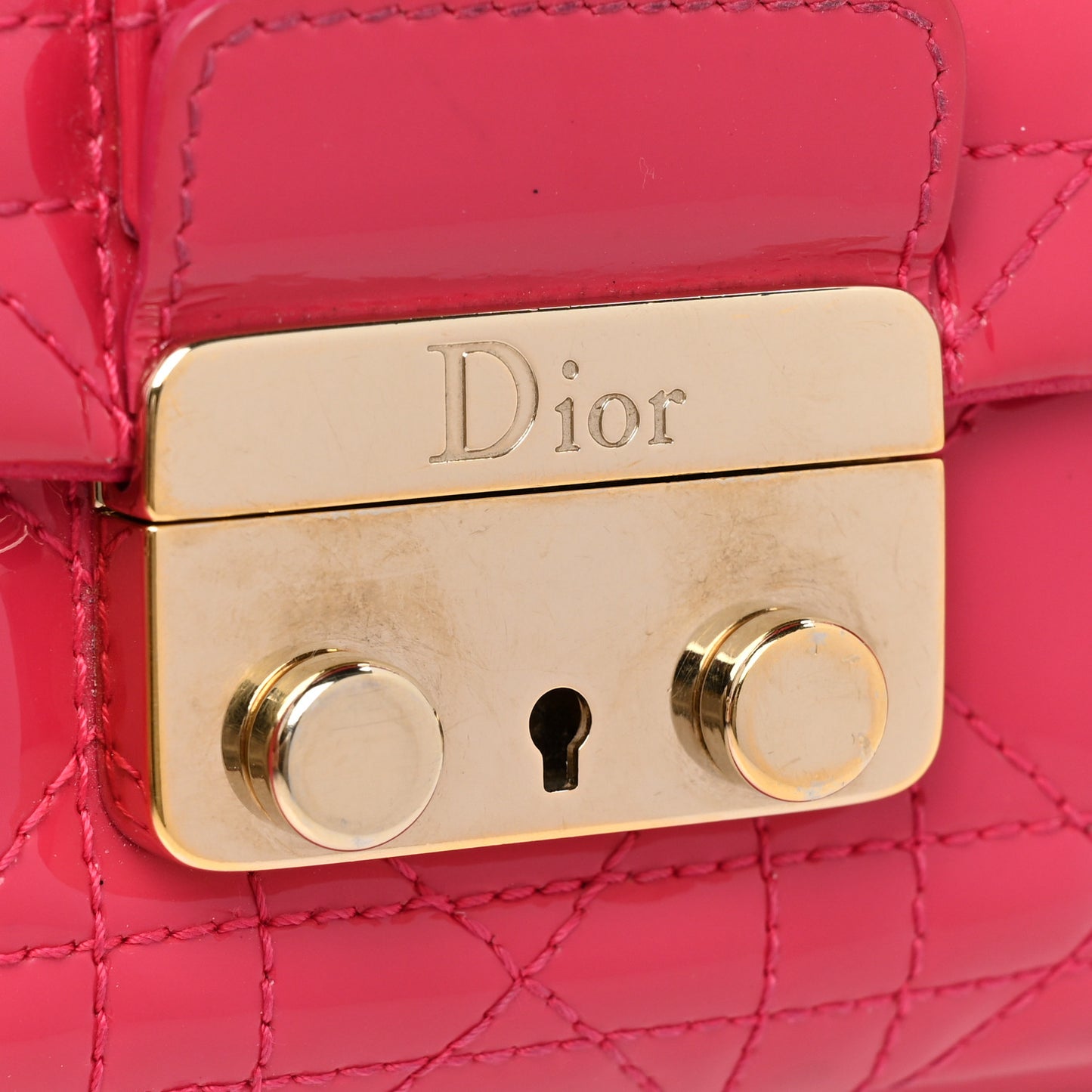 Patent Cannage New Lock Pouch Fuchsia