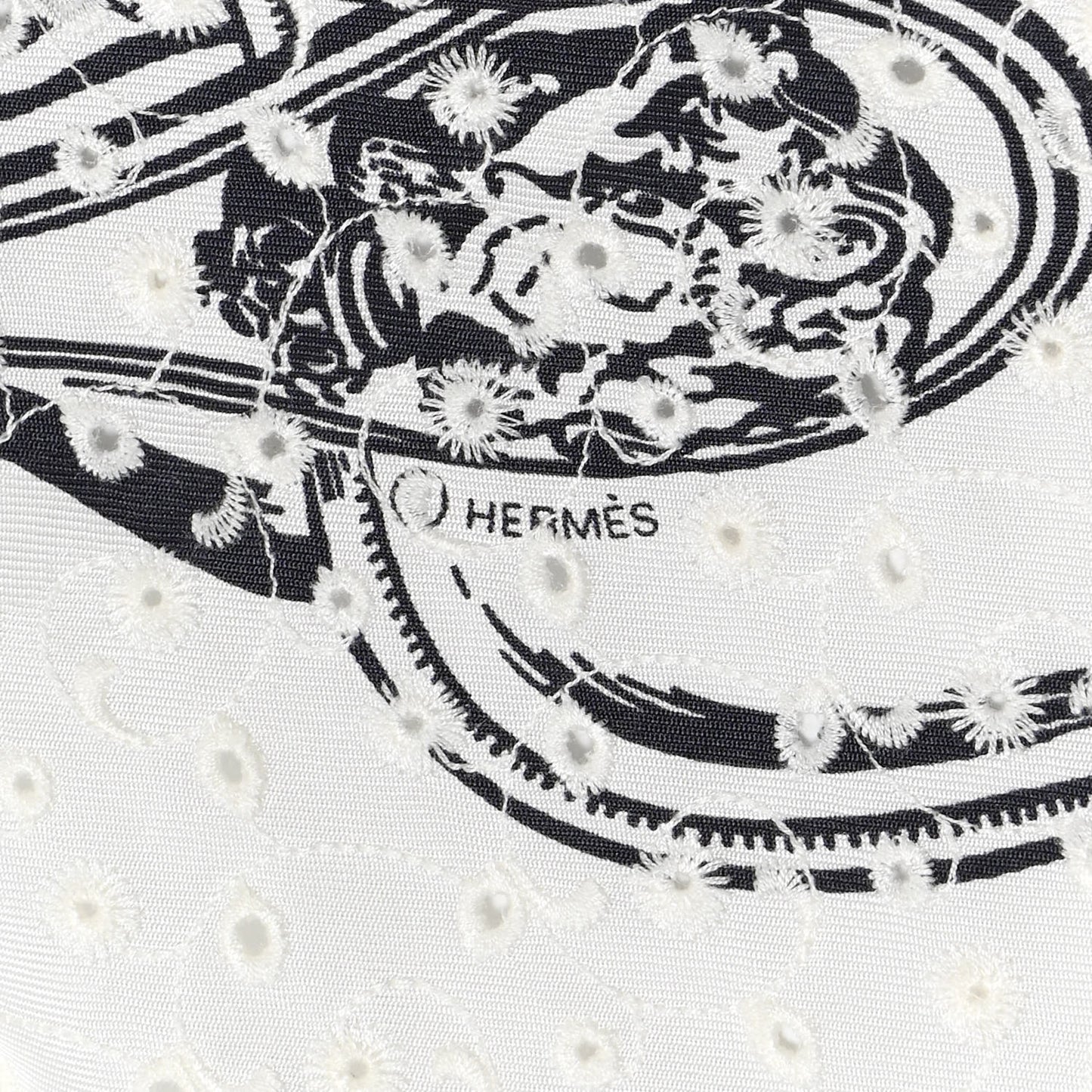 Silk Embroidered Brides De Gala Finesse Broderie Anglaise Scarf 70 White Black