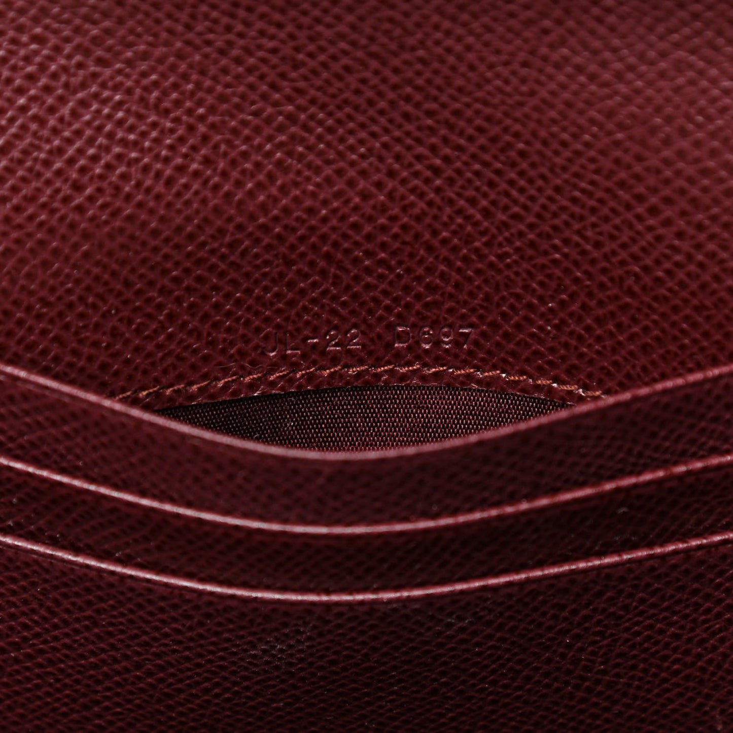 Hammered Calfskin Gancio Wallet On Chain Burgundy