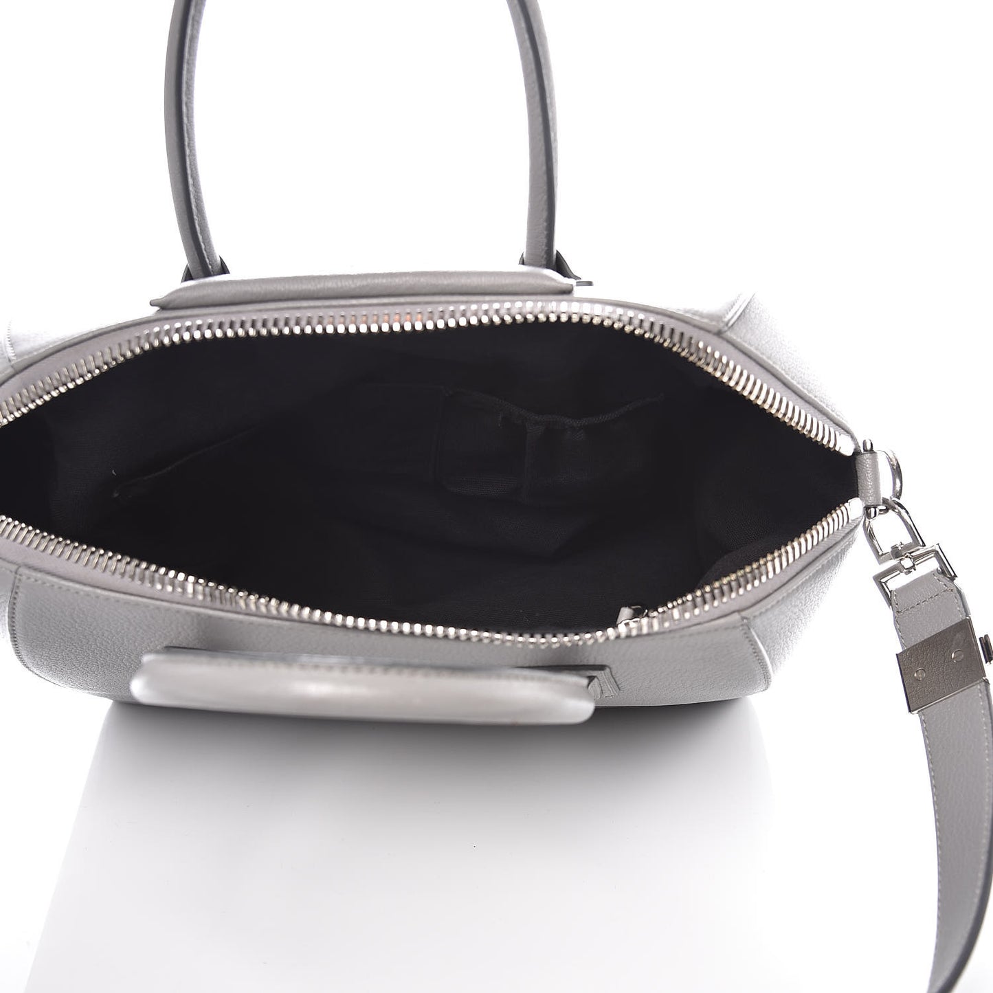 Sugar Goatskin Medium Antigona Pearl Grey
