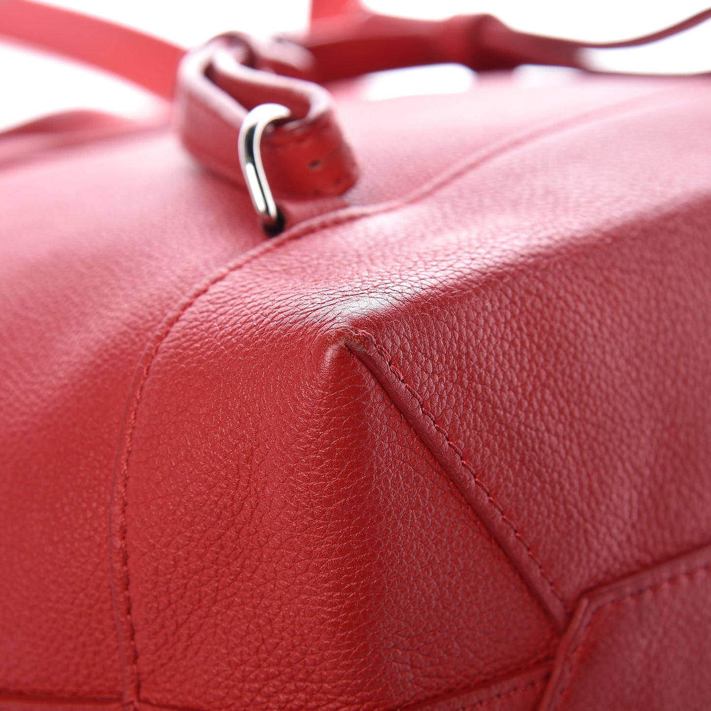 Soft Calfskin Lockme Backpack Rubis