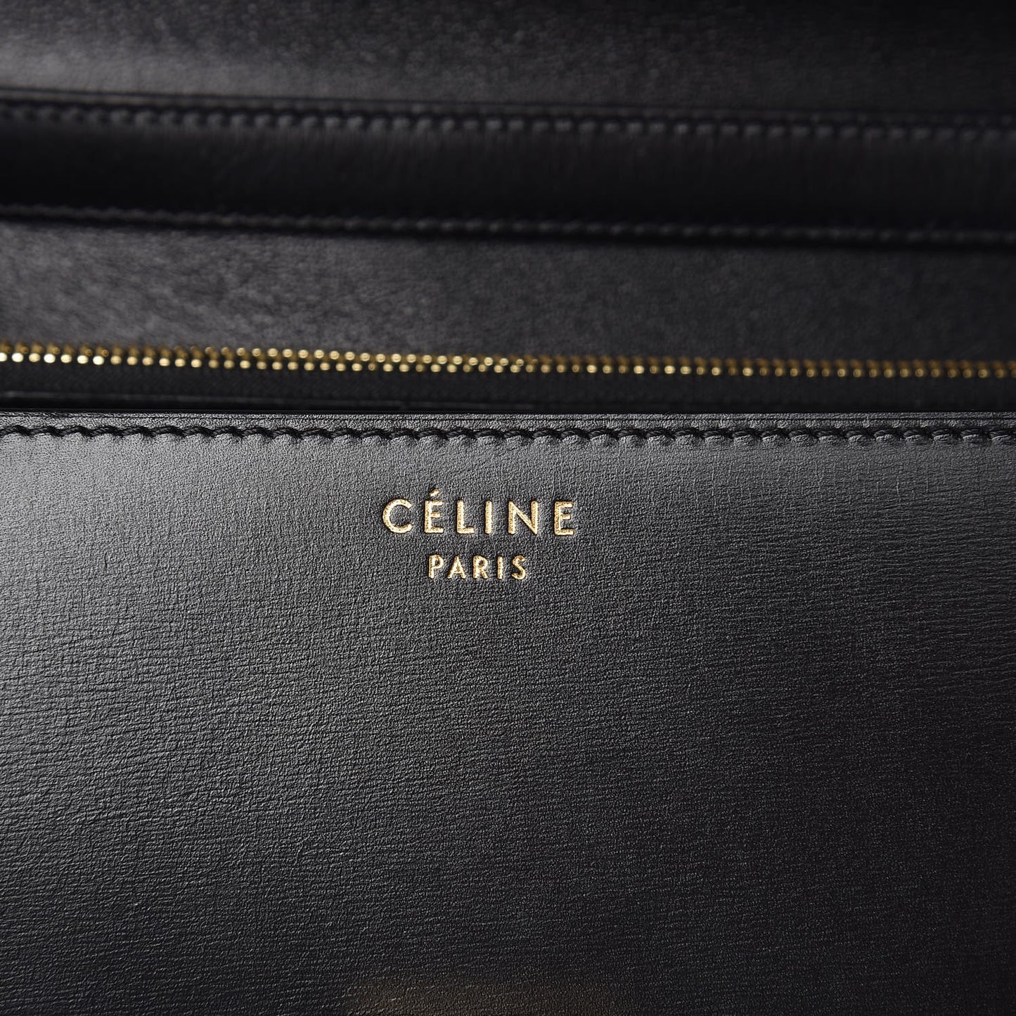 Box Calfskin Medium Classic Box Flap Bag Black