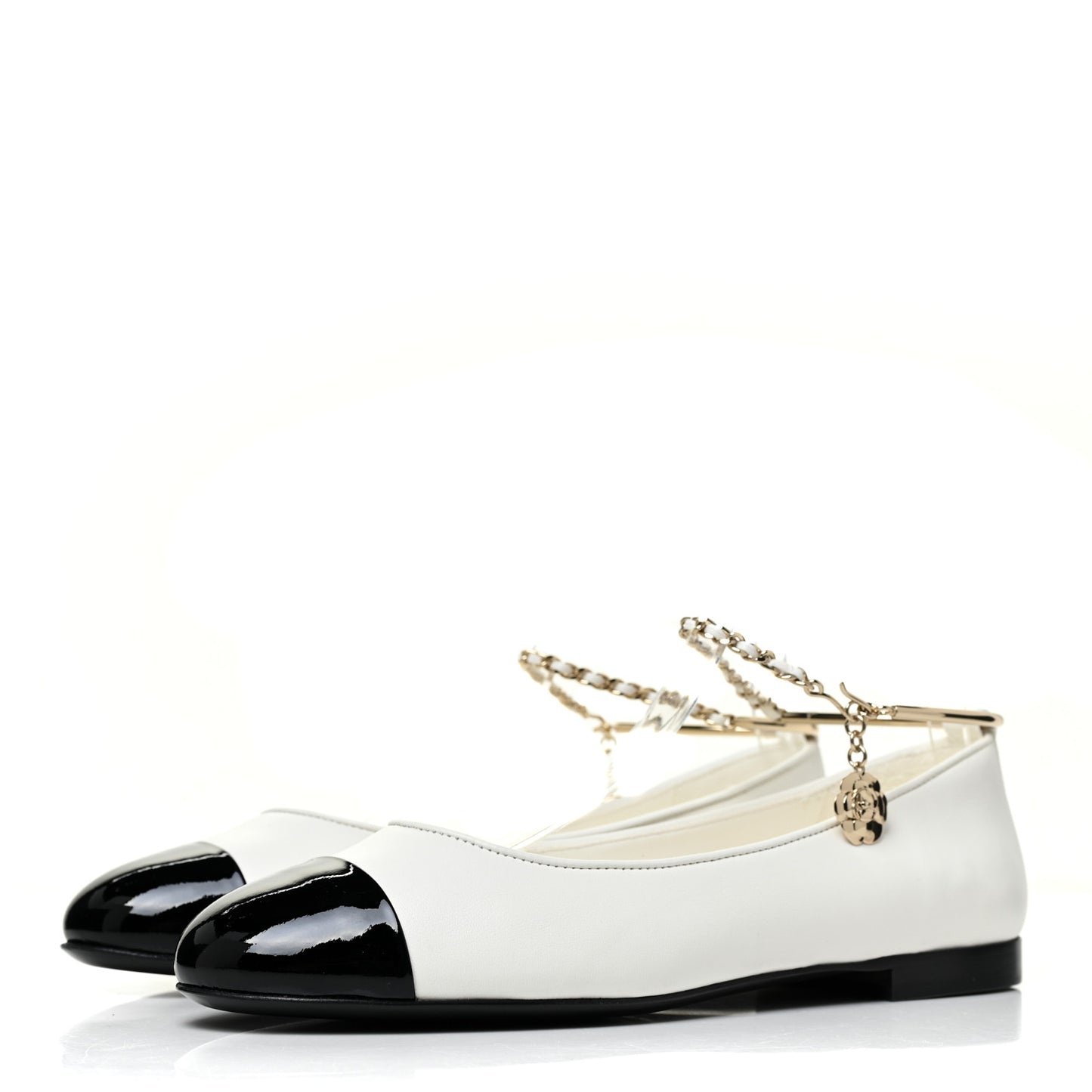 Lambskin Patent Calfskin Cap Toe Ankle Chain Ballerina Flats 37.5 White Black