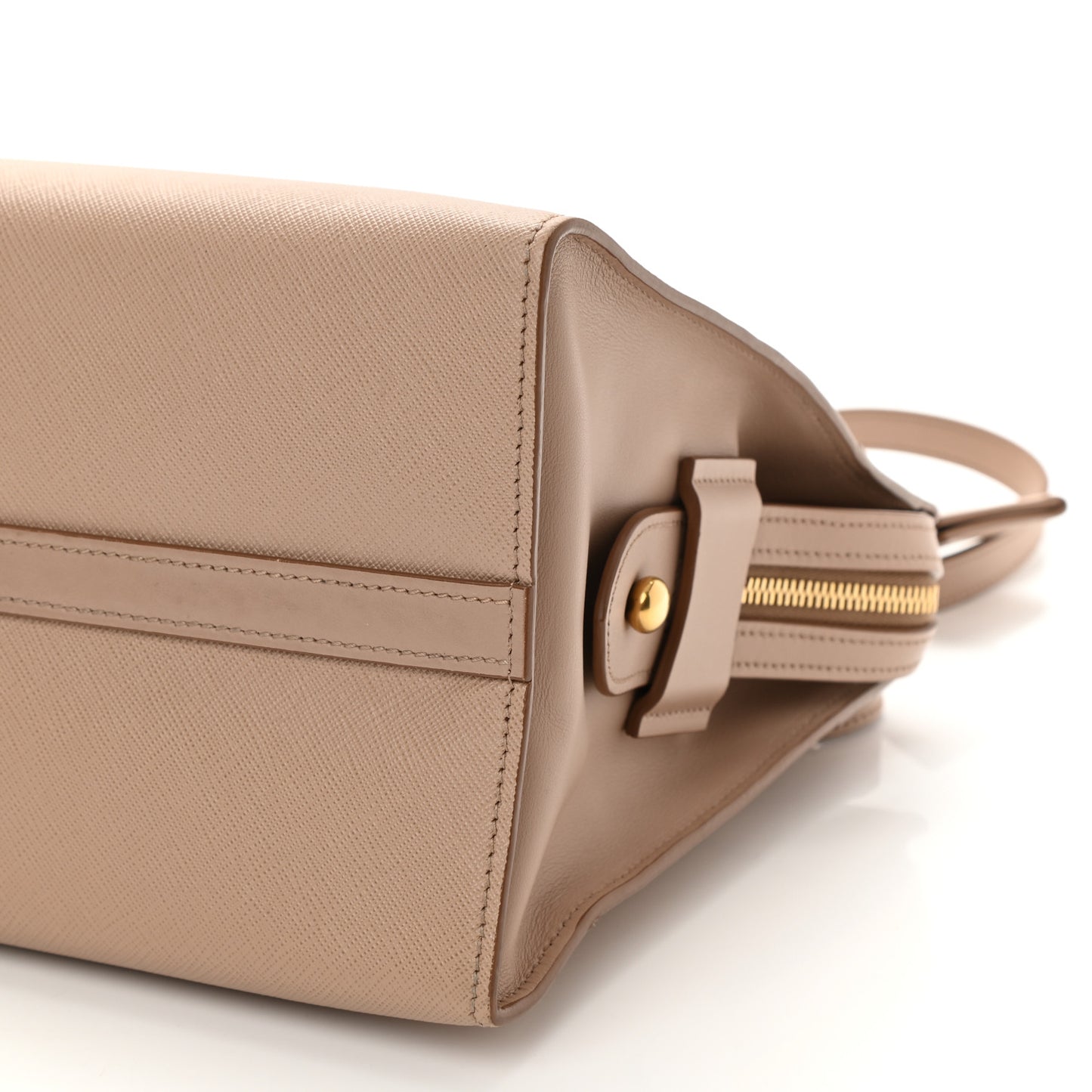 Saffiano City Calfskin Medium Esplanade Cammeo
