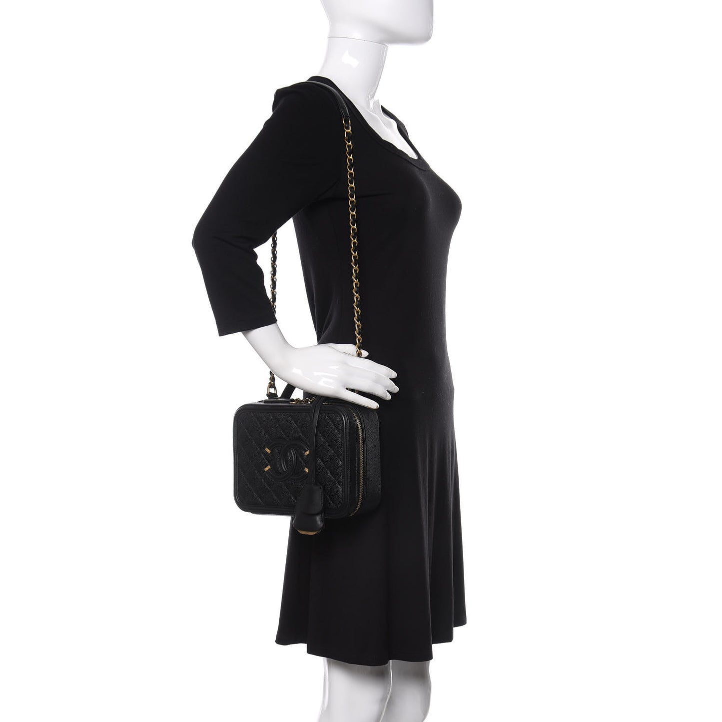 Caviar Quilted Medium CC Filigree Vanity Case Black