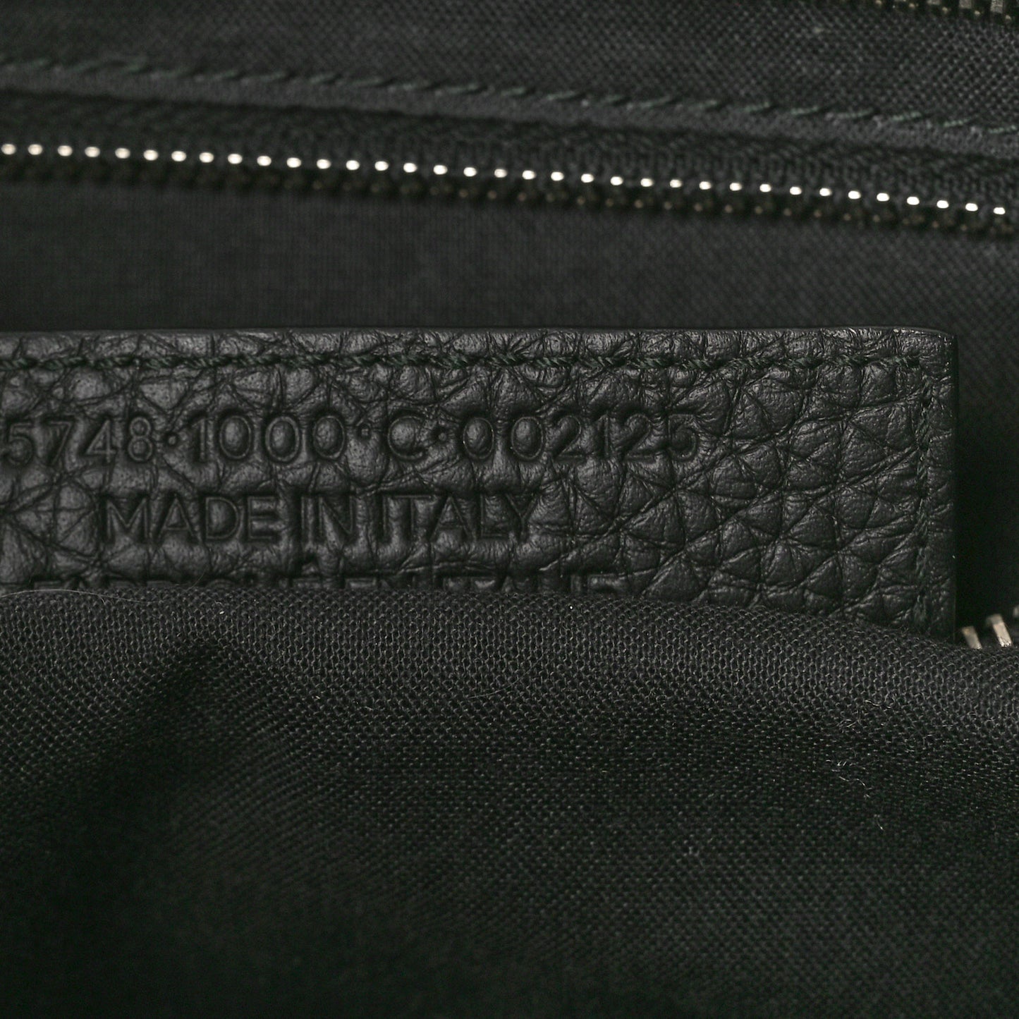 Vibrato Calfskin Classic Silver Hardware City Black
