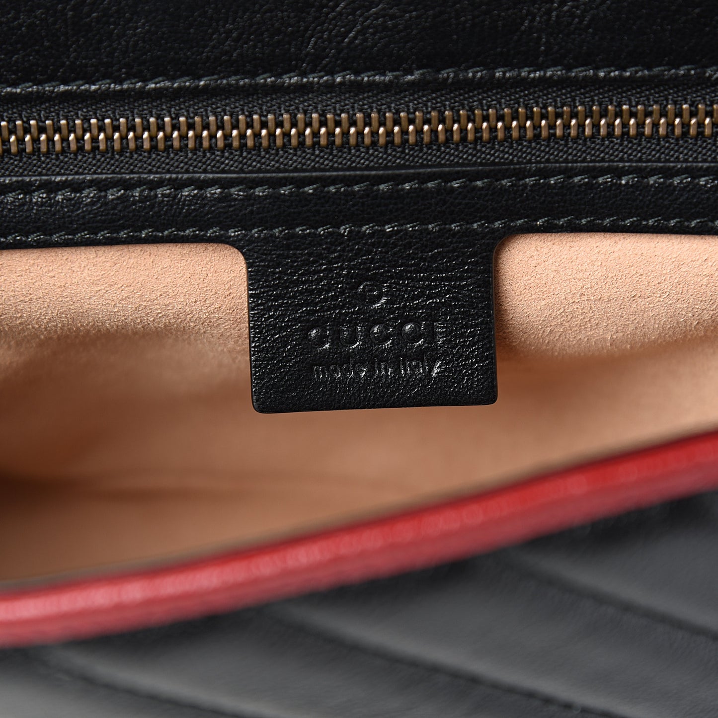 Vintage Effect Calfskin Matelasse Diagonal Striped Small Torchon GG Marmont Shoulder Bag Black Beige