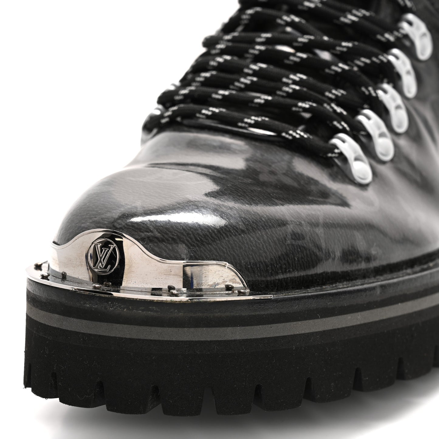 Monogram Eclipse Glaze Mens Outland Ankle Boots 9