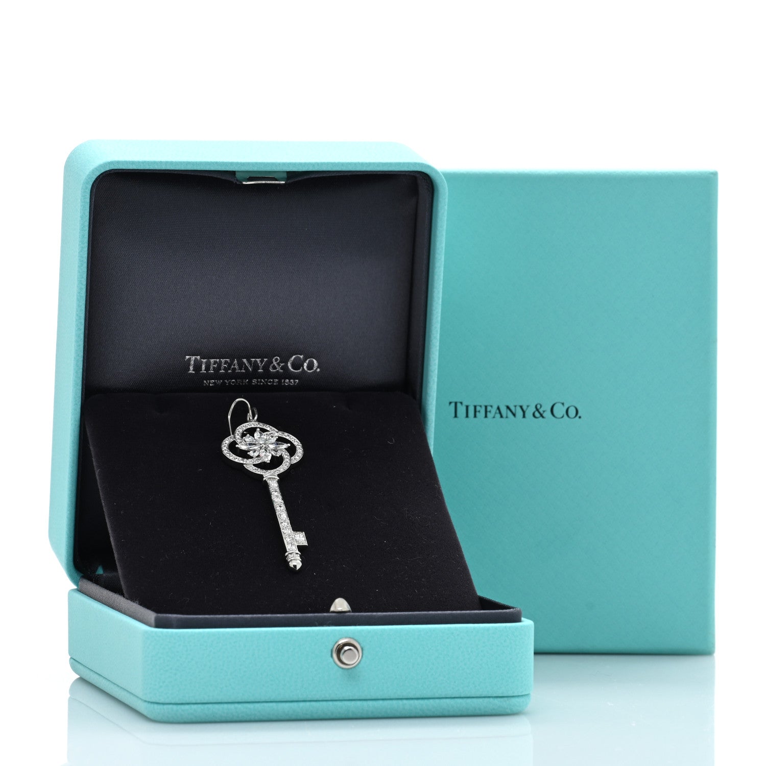 Tiffany Platinum Diamond Victoria Cluster Key Pendant 4 of 4