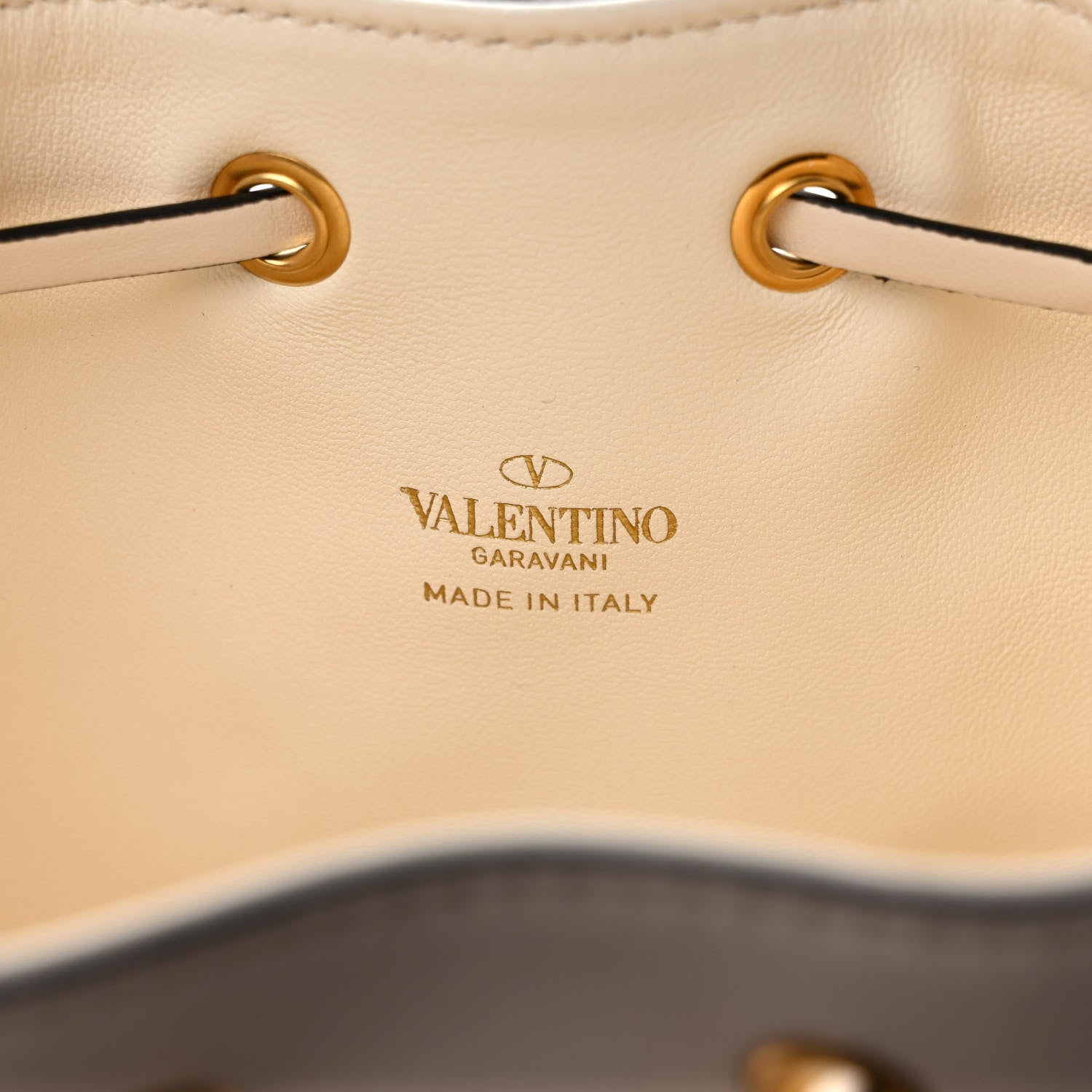 Valentino Garavani Nappa Mini VLogo Signature Chain Bucket Bag Light Ivory 5 of 7