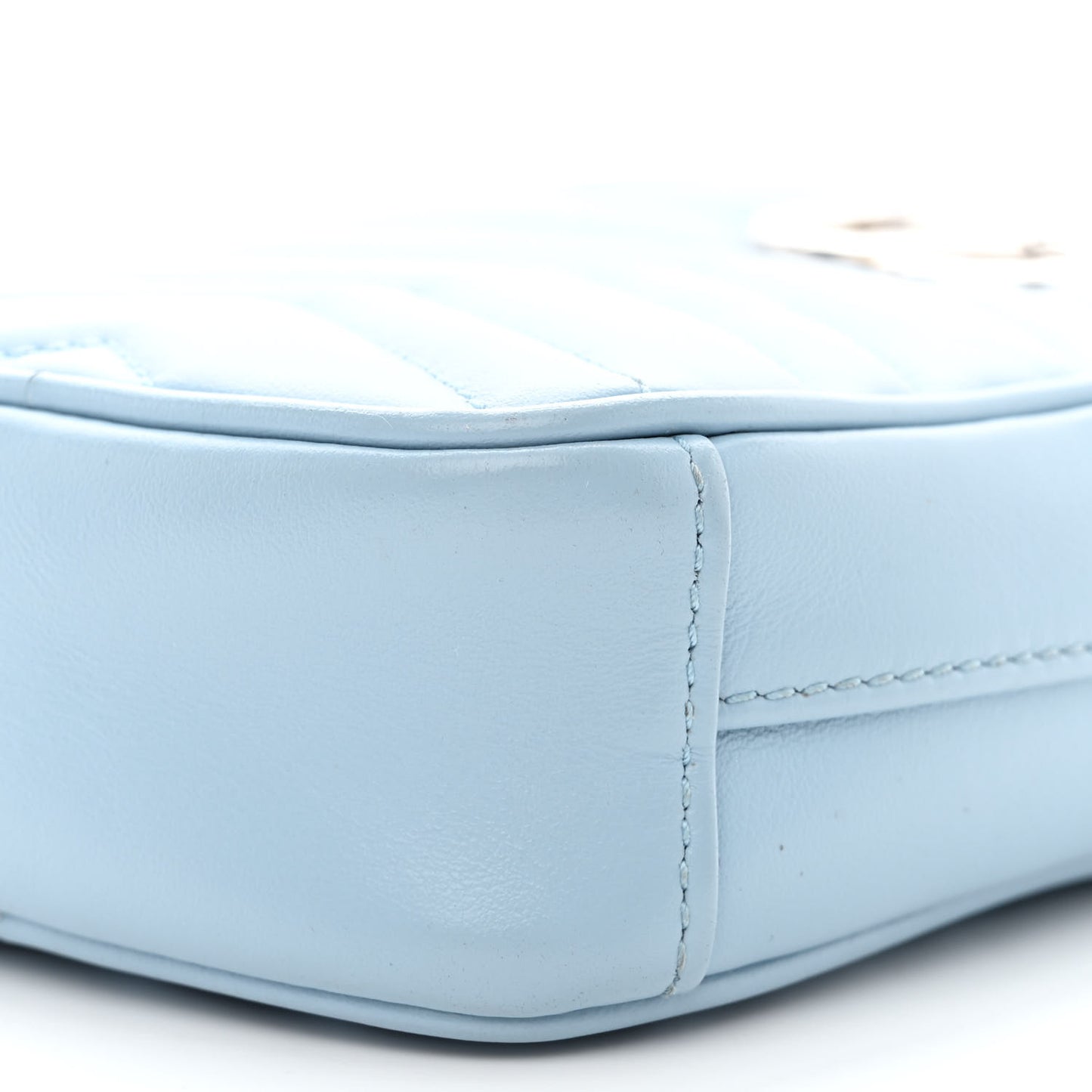 Calfskin Matelasse Mini GG Marmont Crossbody Bag Porcelain Light Blue
