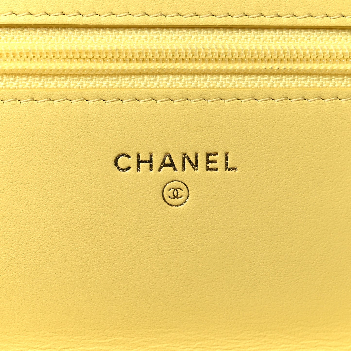 Caviar Quilted CC Filigree Wallet On Chain WOC Yellow