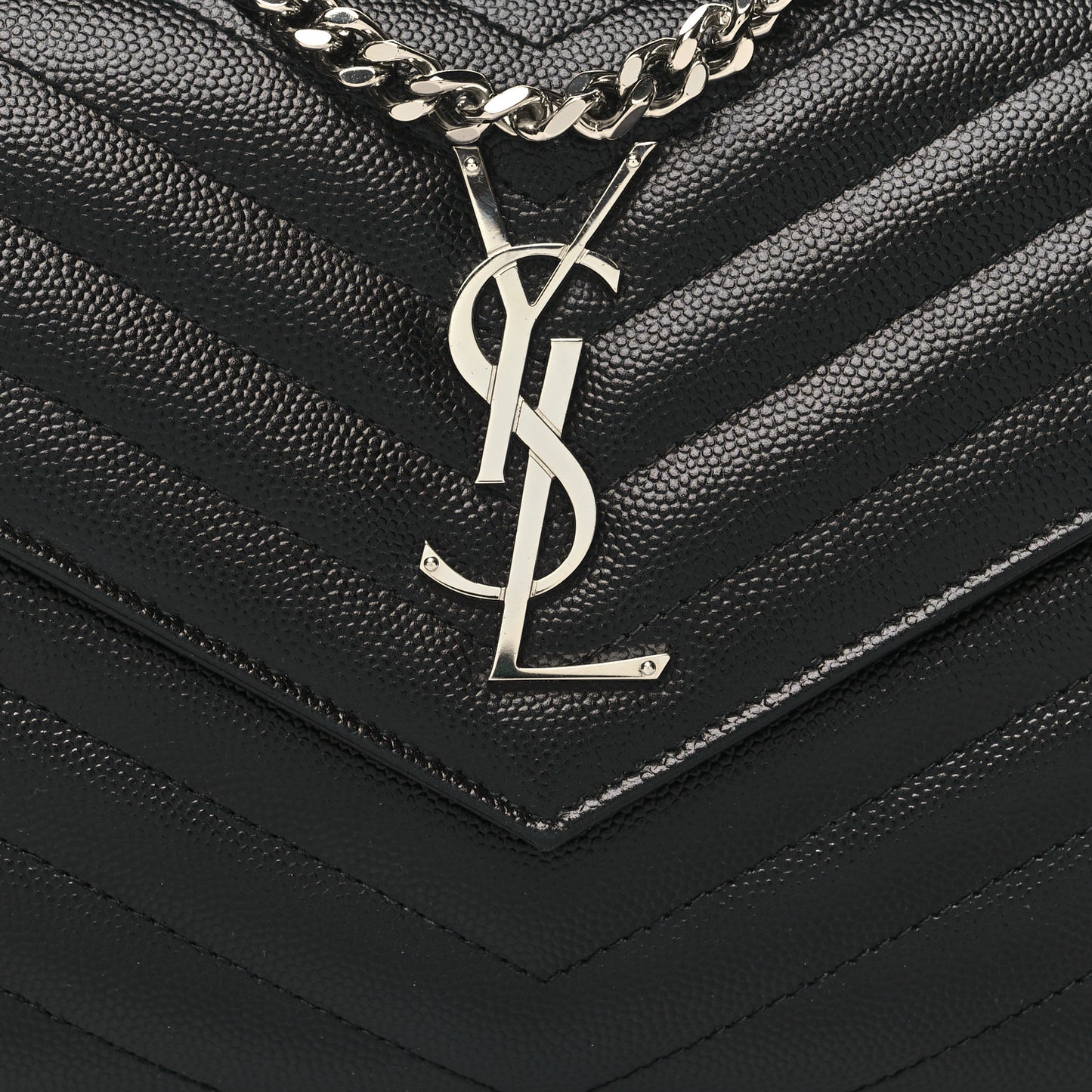 Grain De Poudre Matelasse Chevron Monogram Chain Wallet Black