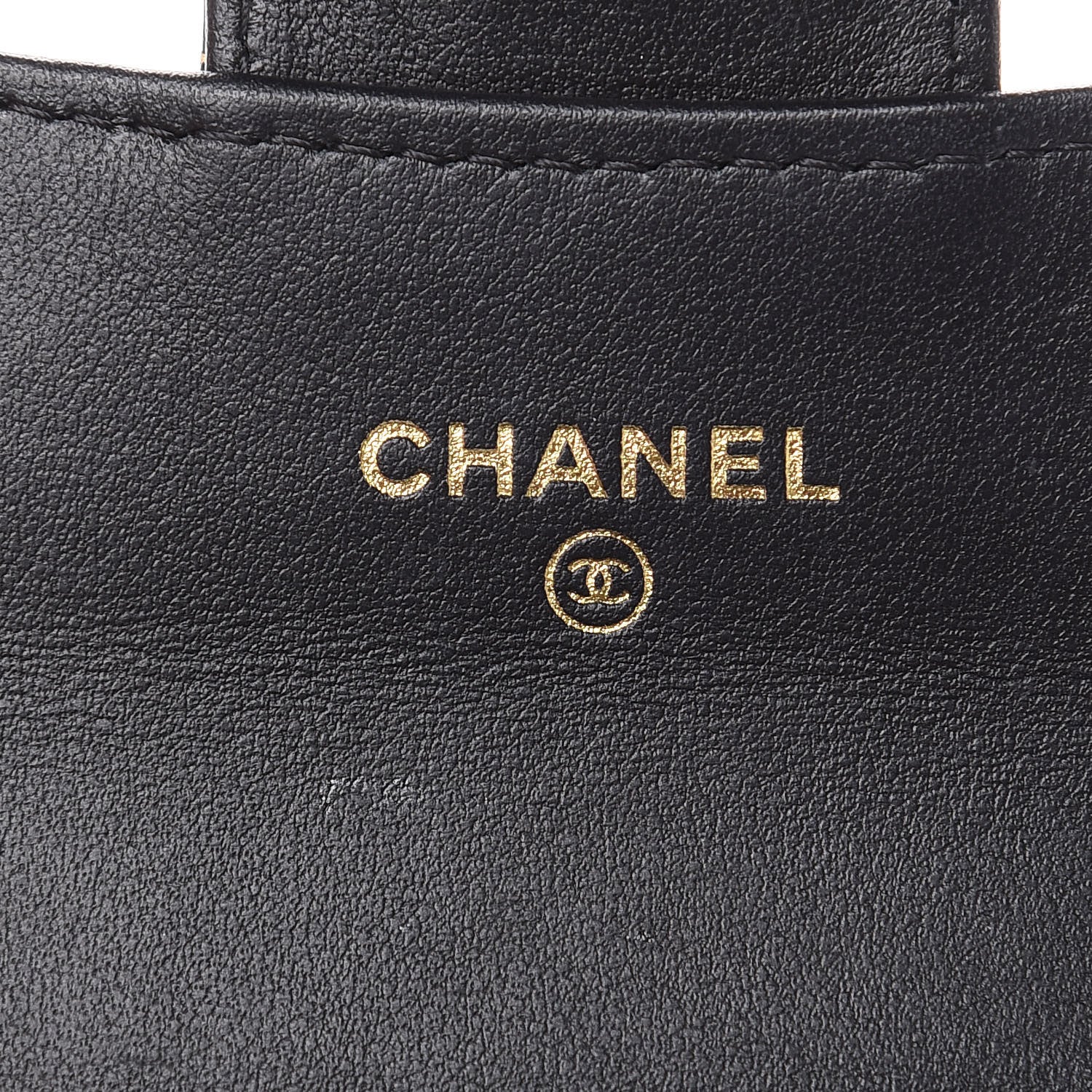 Chanel Calfskin Crocodile Embossed Graffiti 2.55 Cocodile Reissue Flap Card Holder Black Gold 6 of 9