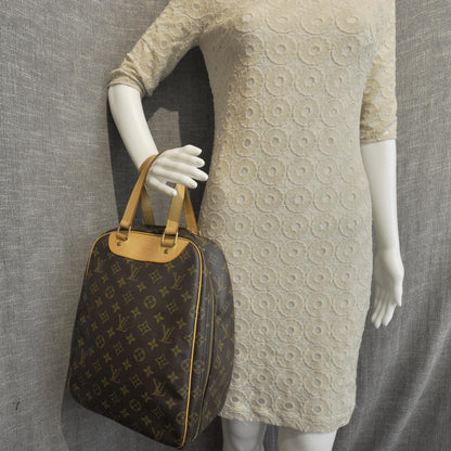 Louis Vuitton Monogram Excursion Shoe Bag 2 of 8